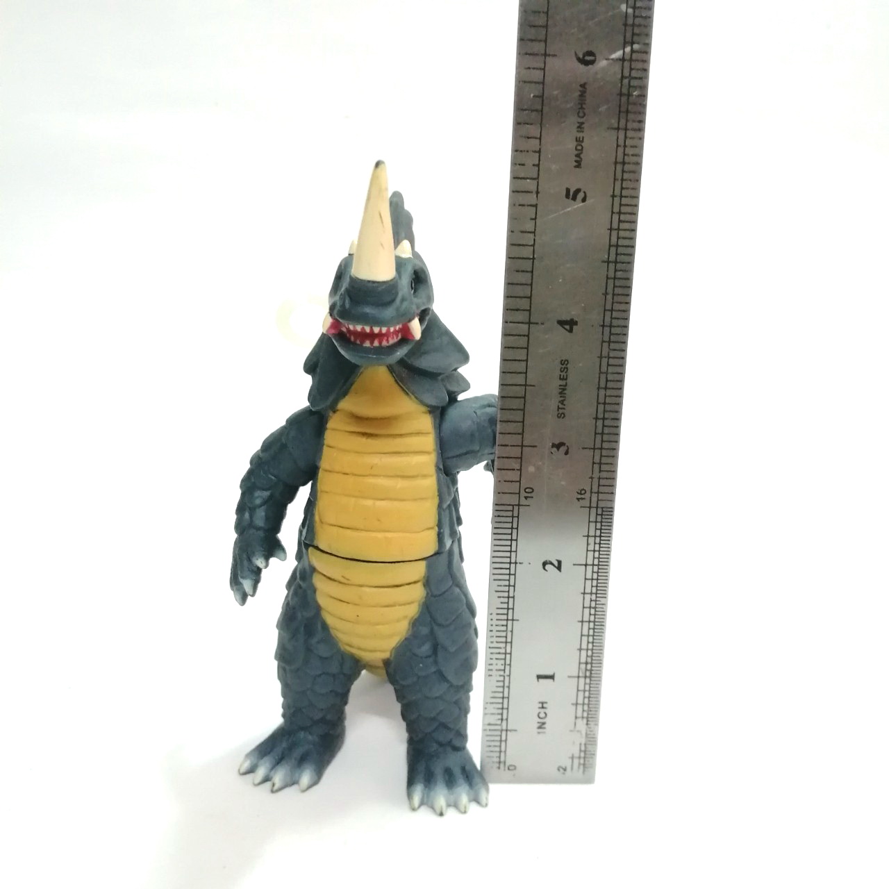 ซอฟ 5 นิ้ว สปาร์คดอลล์ มีสติ๊กเกอร์ สัตว์ประหลาด ซีโกรัส จาก อุลตร้าแมนแจ๊ค BANDAI 2013 CHINA สภาพดี มีรอยบ้าง