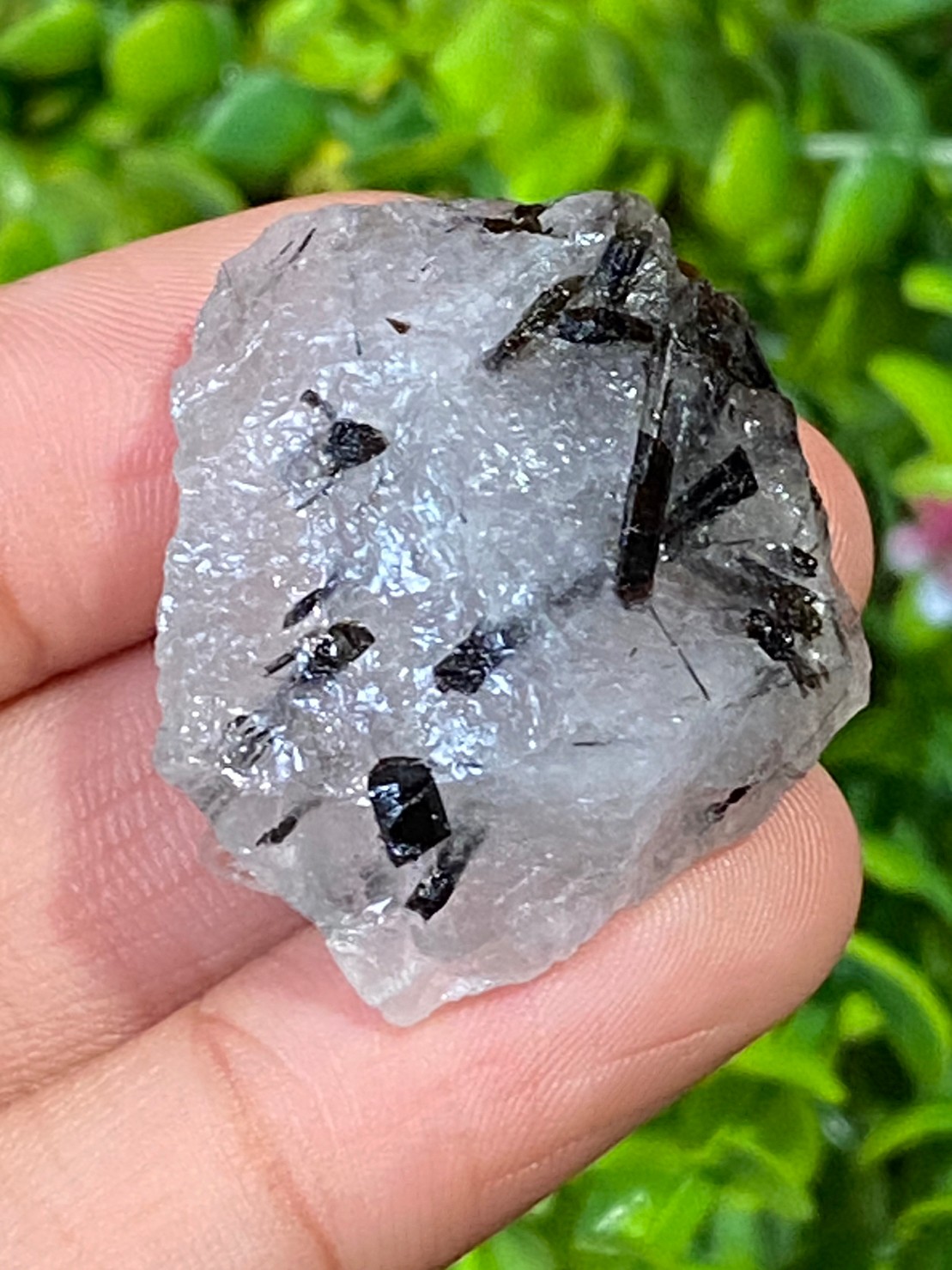 ก้อน ไหมดำ ควอตซ์ แก้วขนเหล็ก Black Rutilated Quartz Rough 72.79 กะรัต Cts. พลอยแท้ อัญมณีมงคลประจําวันเกิด เครื่องประดับพลอย