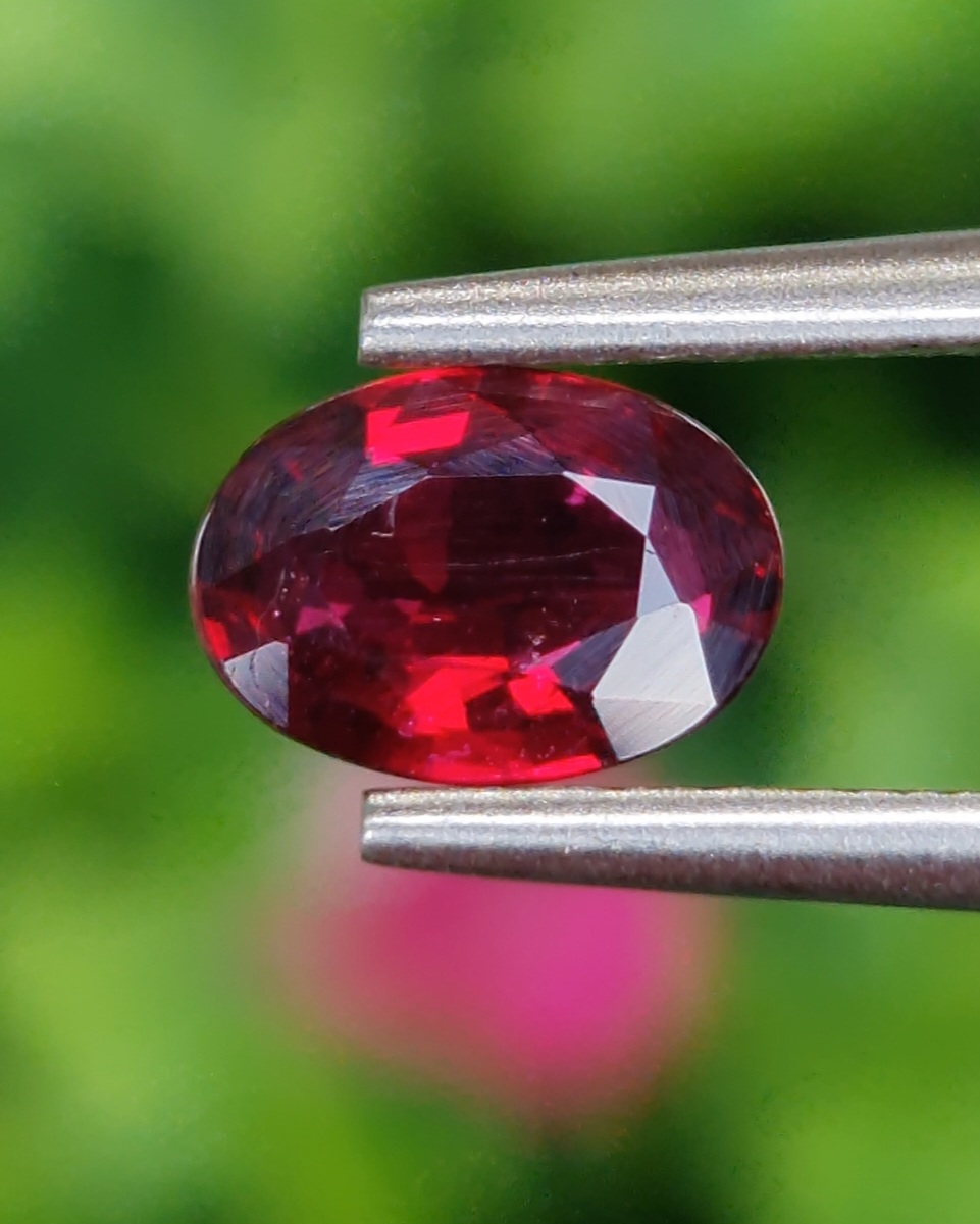พลอย ทับทิม Ruby sapphire 0.90 กะรัต พลอยแท้ อัญมณีมงคลประจําวันเกิด เครื่องประดับพลอย