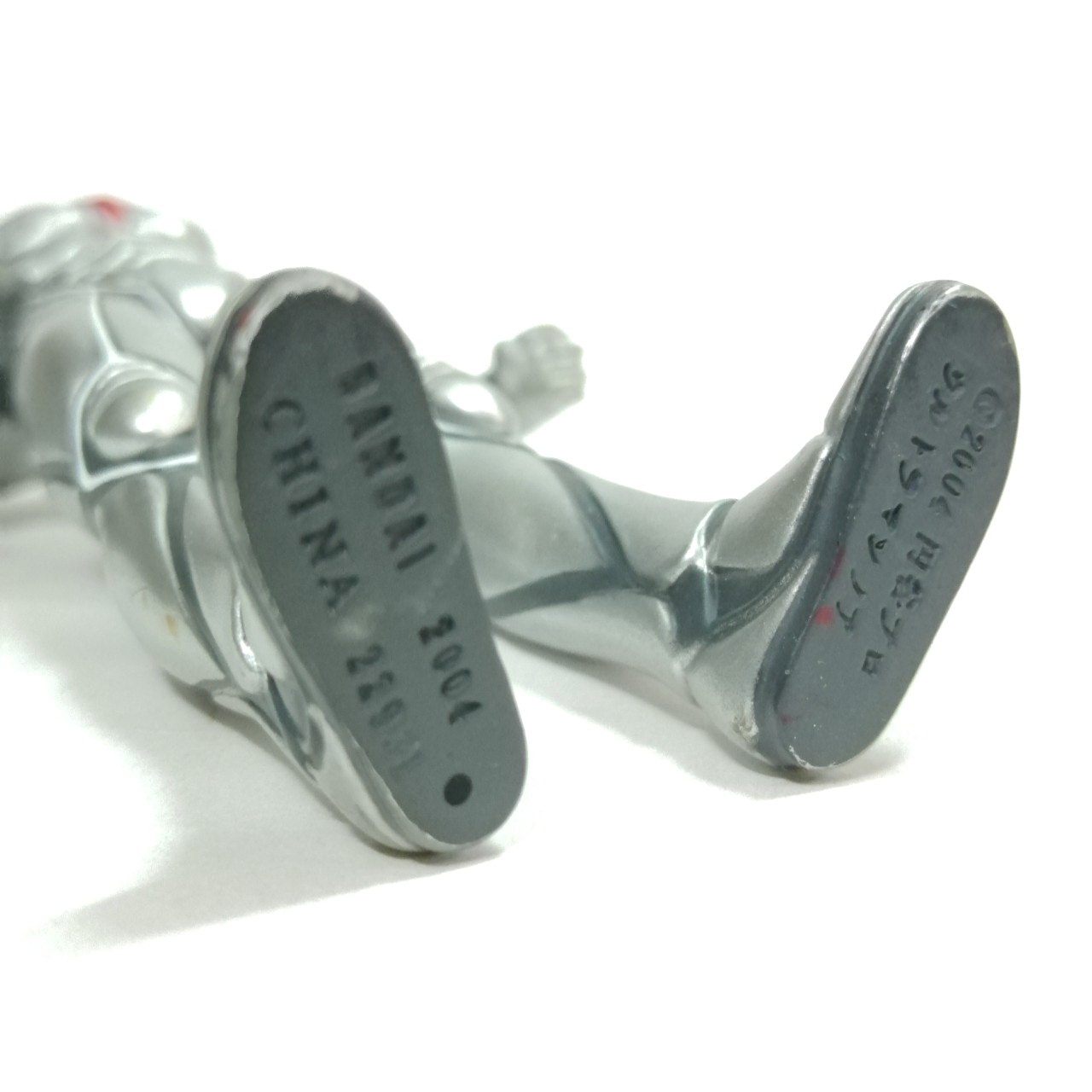 ซอฟ 7 นิ้ว ขนาดตามรูป อุลตร้าแมนโนอา ค่อนข้างหายาก มีรอยบ้าง ***มีรอยถลอกตามภาพ จากภาพยนตร์ อุลตร้าแมน เนกซัส ร่างสุดท้าย ของอุลตร้าแมนเนกซัส Soft Ultraman Noa