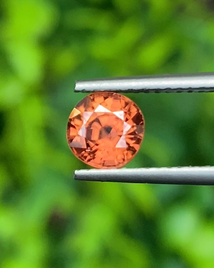 พลอย เพทาย Natural Zircon 1.51 กะรัต (Cts.) พลอยแท้อัญมณีมงคล ประจําวันเกิด เครื่องประดับพลอย