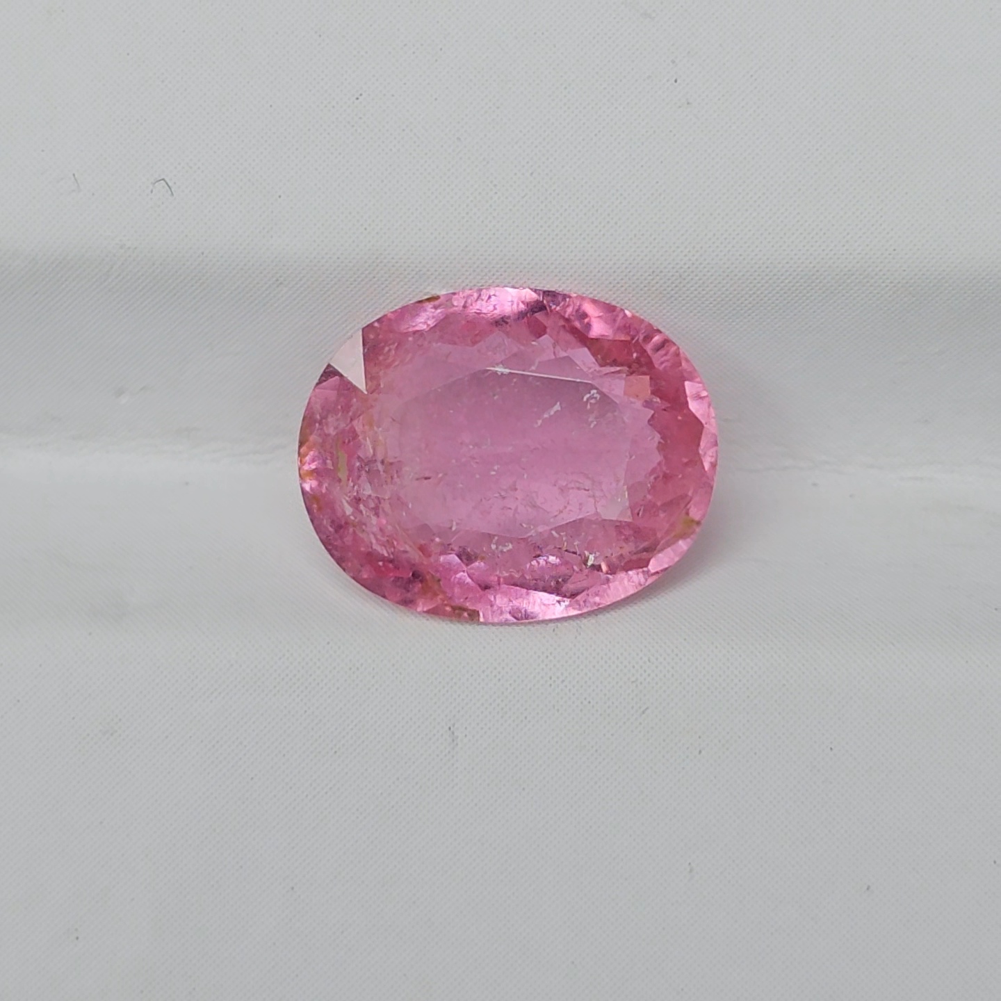 พลอย ทัวร์มารีน (Pink Tourmaline) 2.75 กะรัต (Cts.) อัญมณีมงคลประจําวันเกิด เครื่องประดับพลอย
