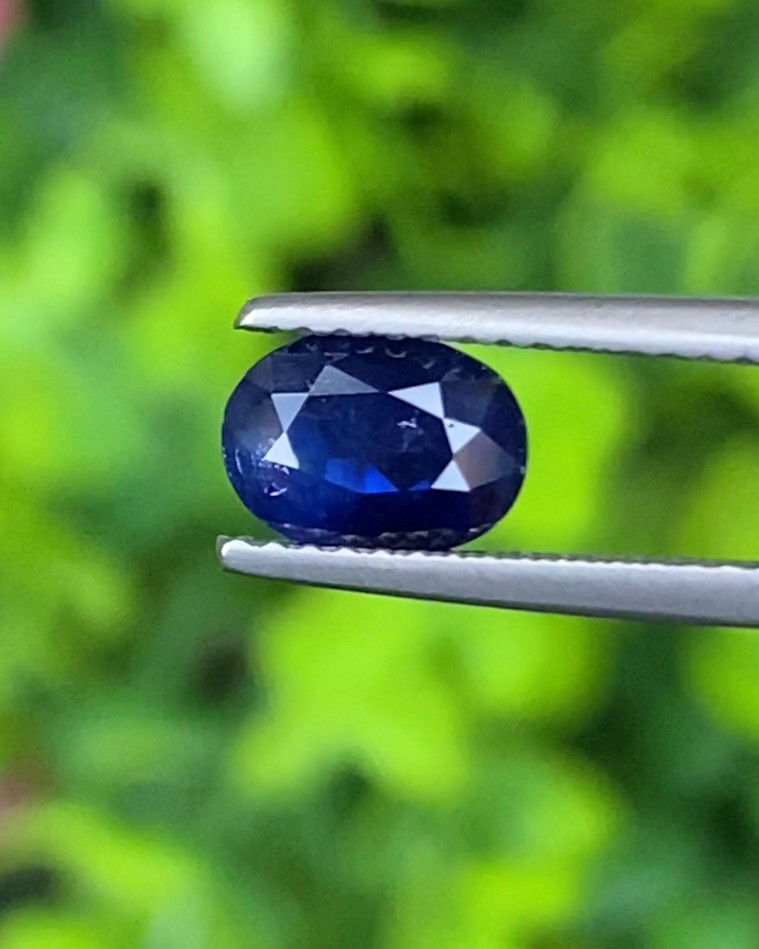 พลอย ไพลิน Blue Sapphire 1.15 กะรัต (Cts.) พลอยแท้ อัญมณีมงคลประจําวันเกิด เครื่องประดับพลอย