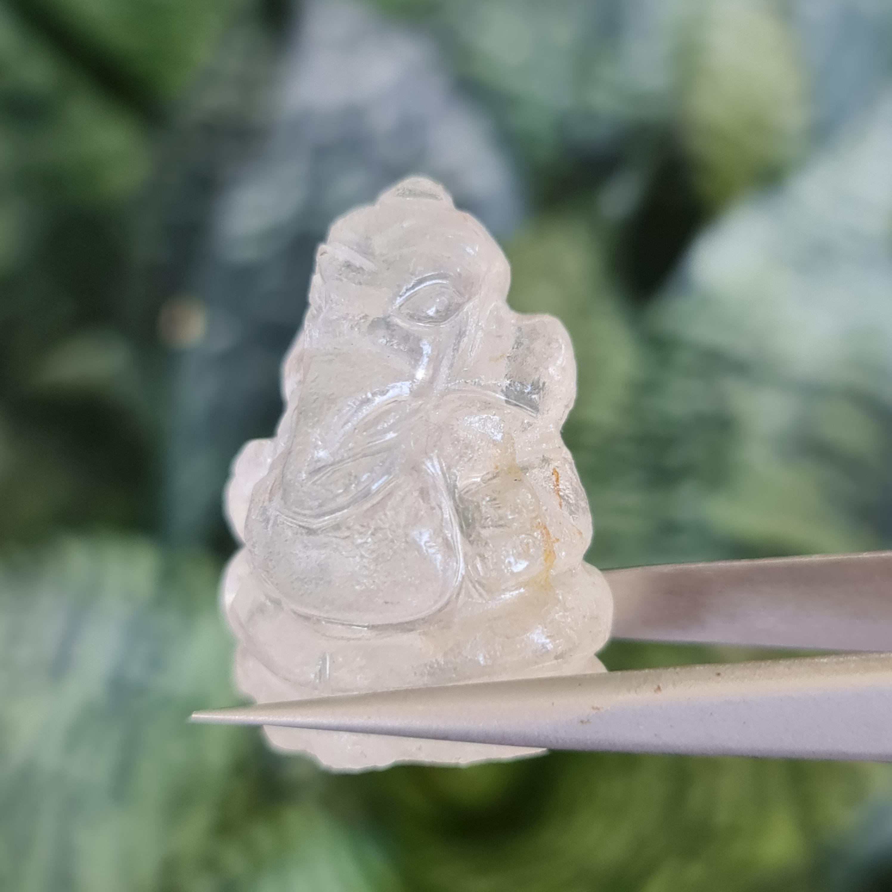 พลอย ไวท์ ควอตซ์ แกะสลัก พระพิฆเนศ White Quartz Ganesha (สินค้าเป็นแบบสุ่มมีจำนวนมาก)
