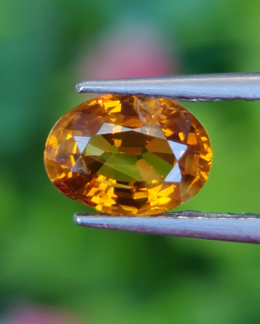 พลอย บุษราคัม yellow sapphire 1.00 กะรัต (Cts.) พลอยแท้ อัญมณีมงคลประจําวันเกิด เครื่องประดับพลอย
