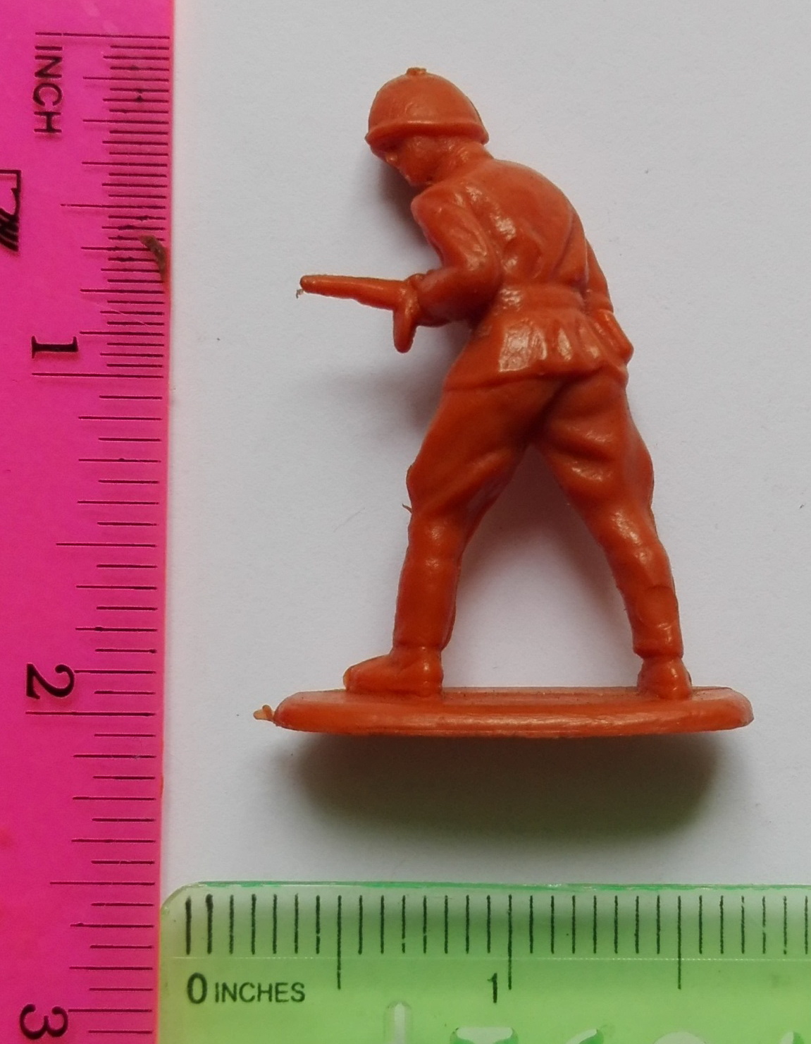 ตุ๊กตุ่น แอ๊นท์ 2" Ants ตุ๊กตุ่นพลาสติกสีน้ำตาล 'ทหารยืนฐาน ท่าก้มเล็ง'