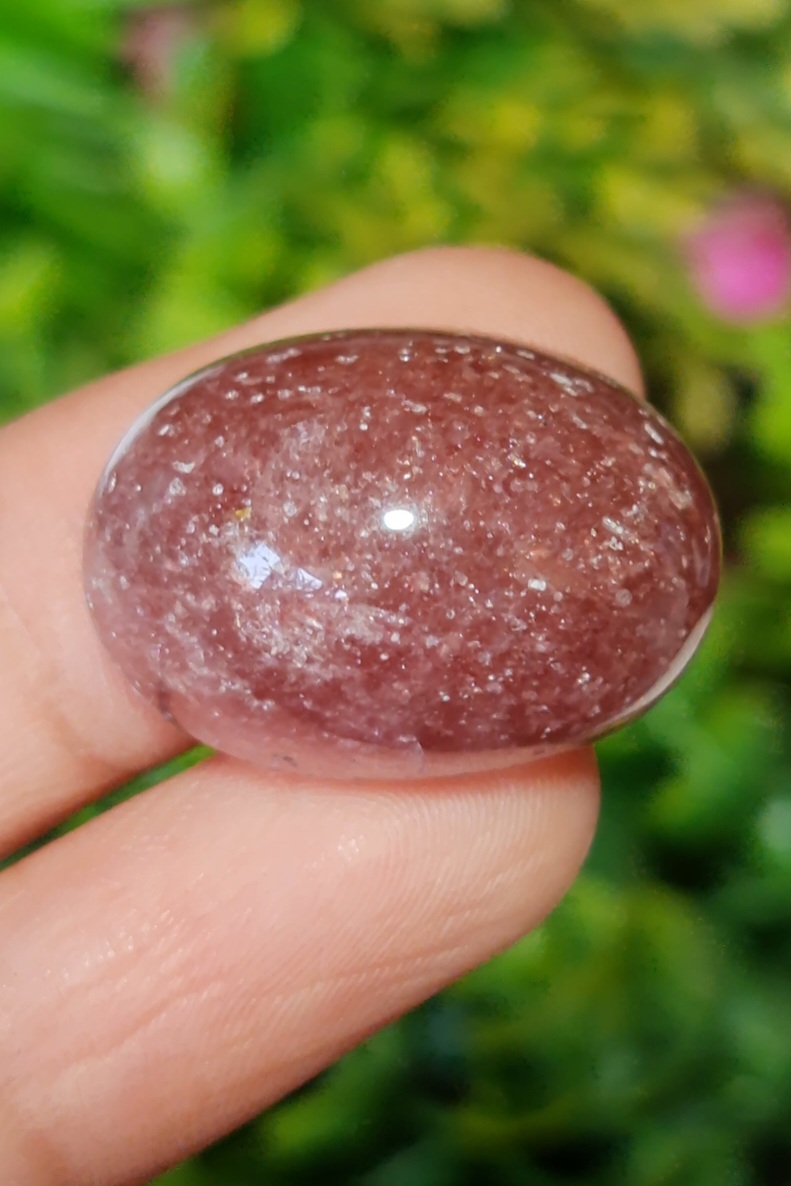 พลอย สตอเบอรี่ ควอตซ์ Strawberry Quartz 50.91 กะรัต (Cts.) พลอยแท้ อัญมณีมงคลประจําวันเกิด เครื่องประดับพลอย