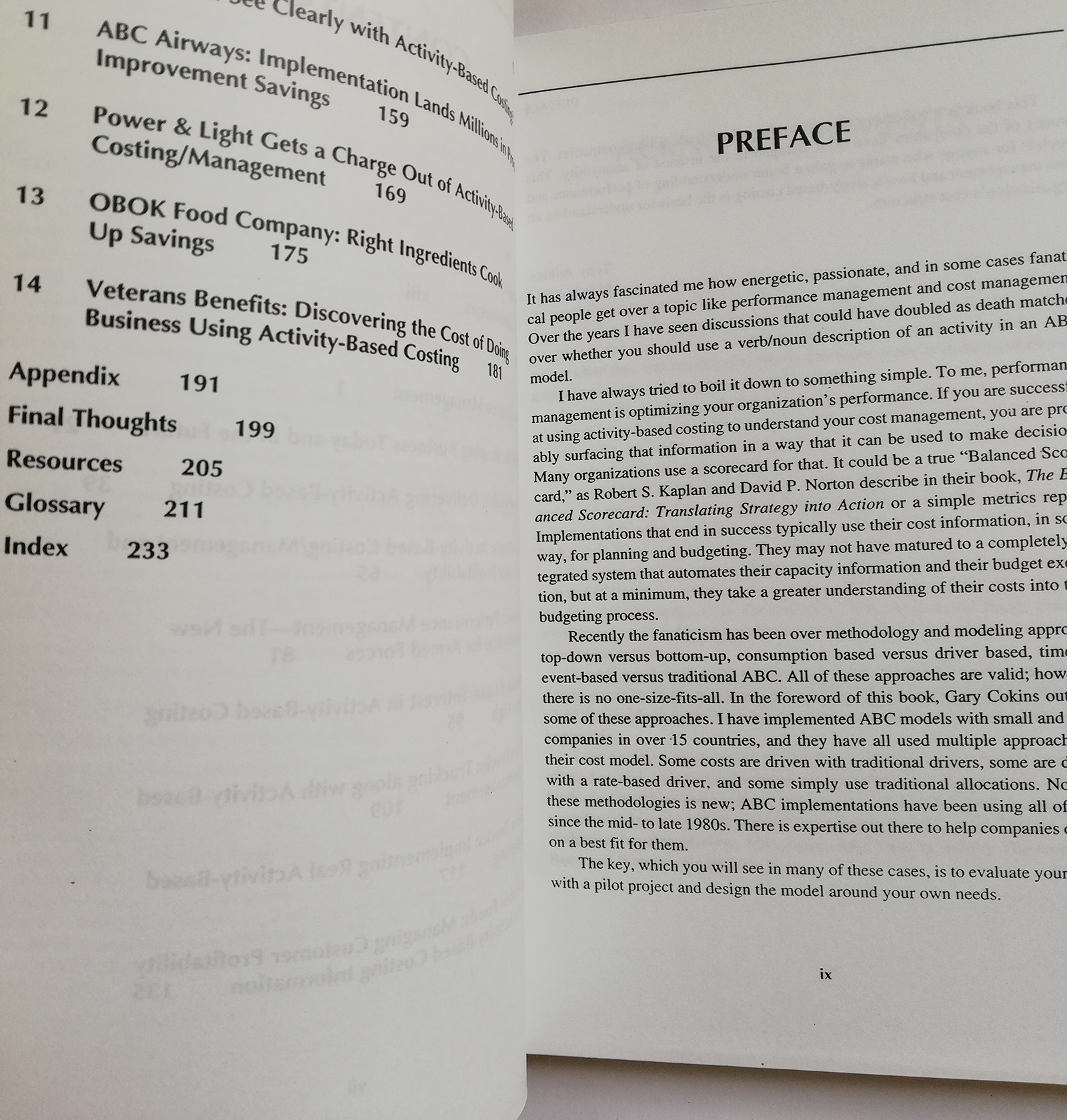 หนังสือบริหารการจัดการผลงาน ฉบับภาษาอังกฤษ **ปกหน้า และ หลังมีตำหนิ"Case Studies in Performance Management _ A guide from the Experts" the Experts: Gary Cokins,Thomas Kang,Ashok Vadgama,John Antos, Ed Blocher, and Aflan Stratton โดย Tony Adkins