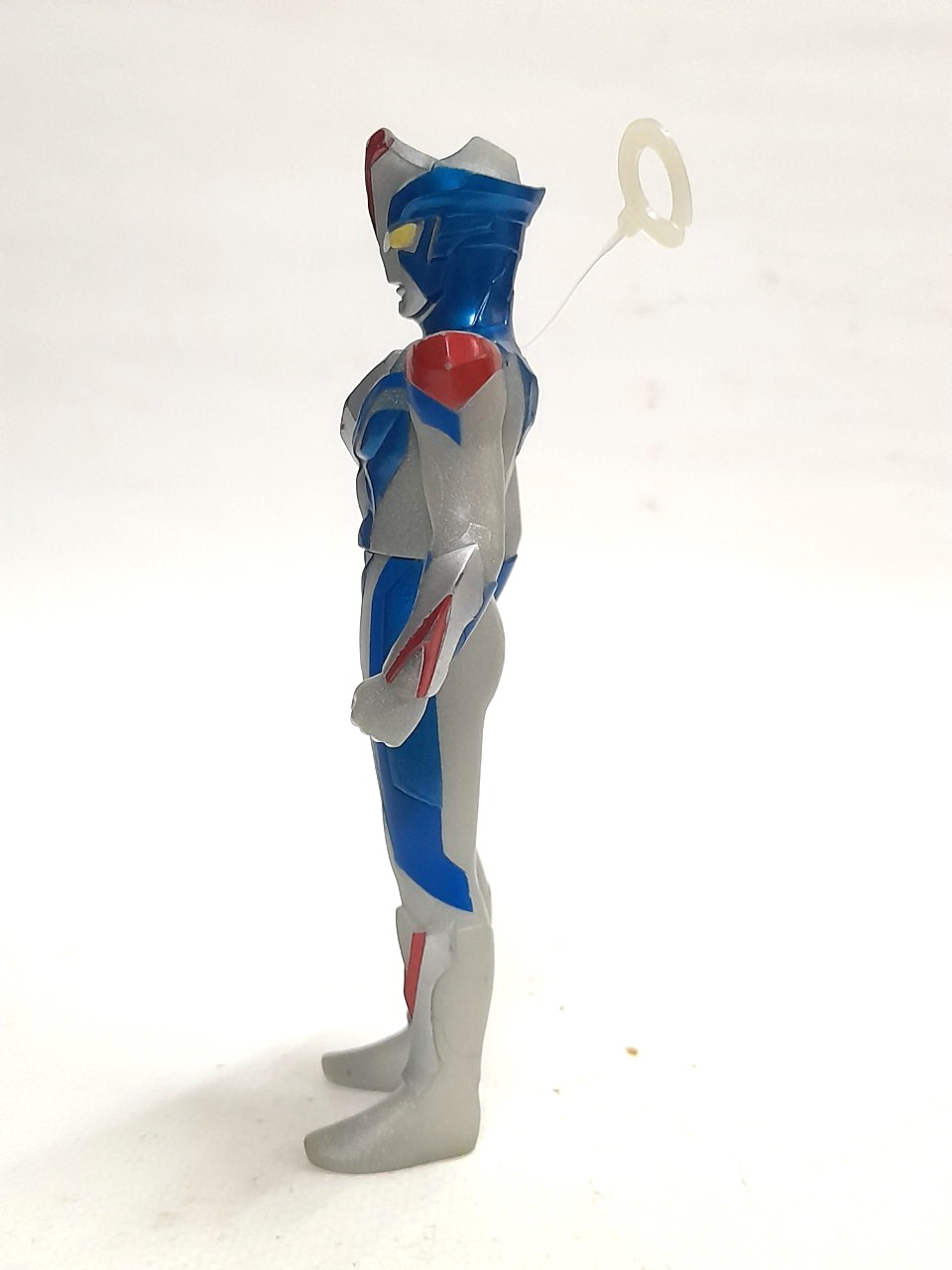 ซอฟ 5-5.5 นิ้ว อุลตร้าแมนวิคตอรี่ ตัวพิเศษ มือสอง สภาพดี มีรอยบ้าง มีปั๊มใต้เท้า