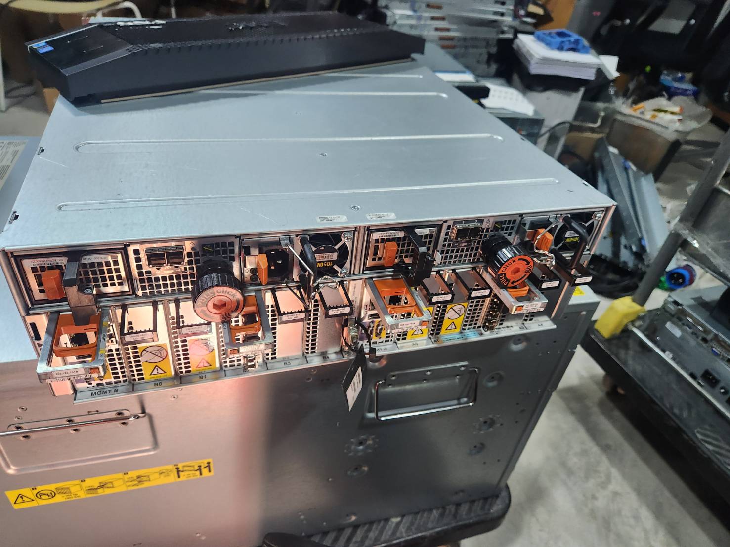 Storage Server Dell emc2 vnx 5200 SAS 600 10K x 25ลูก สภาพดีมาก