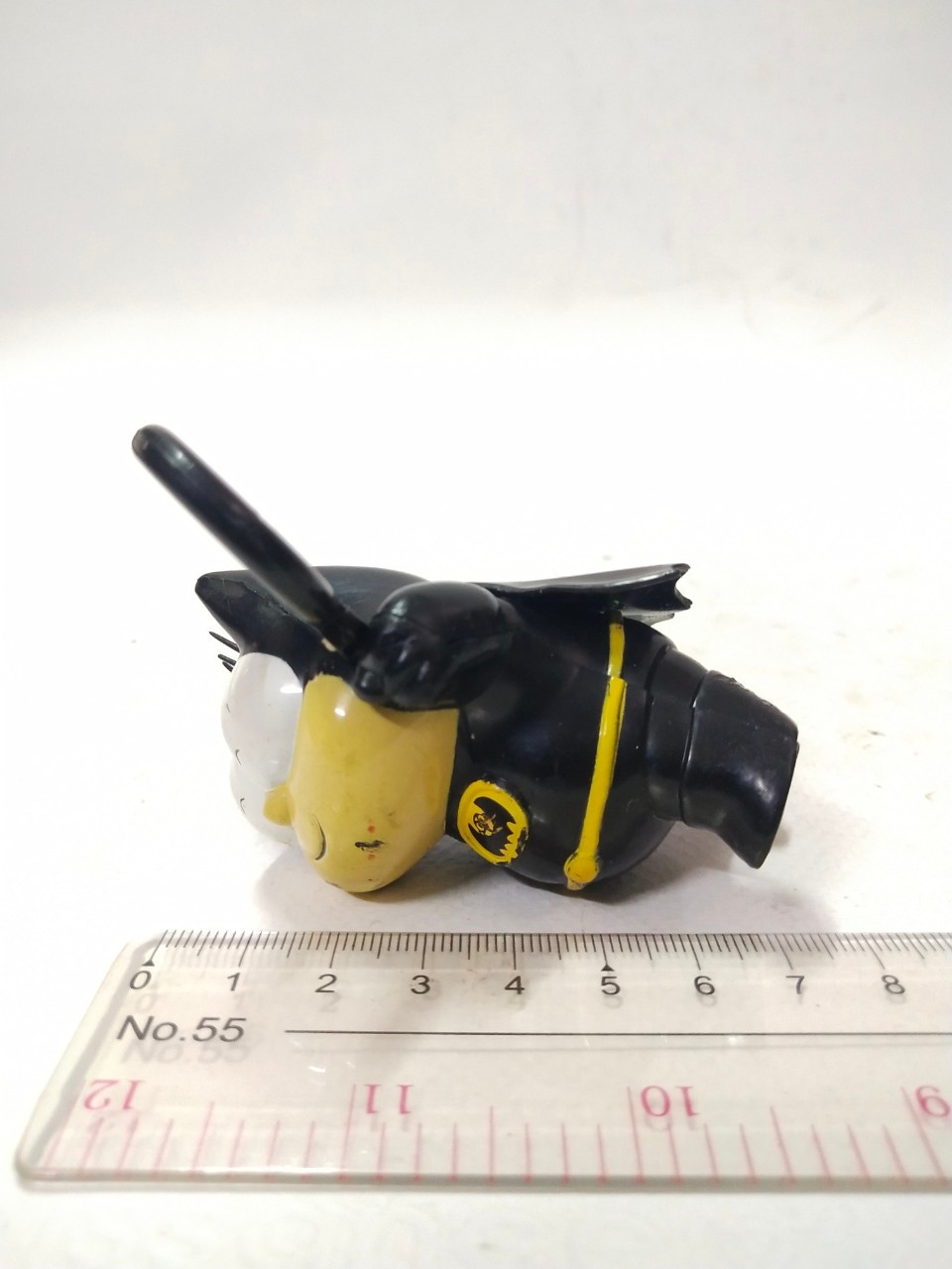 ตุ่นพลาสติก ปังปอน แบทแมน พรีเมี่ยม สุกี้MK งานเก่าเก็บสะสม มือสองตามสภาพ มีรอยบ้าง