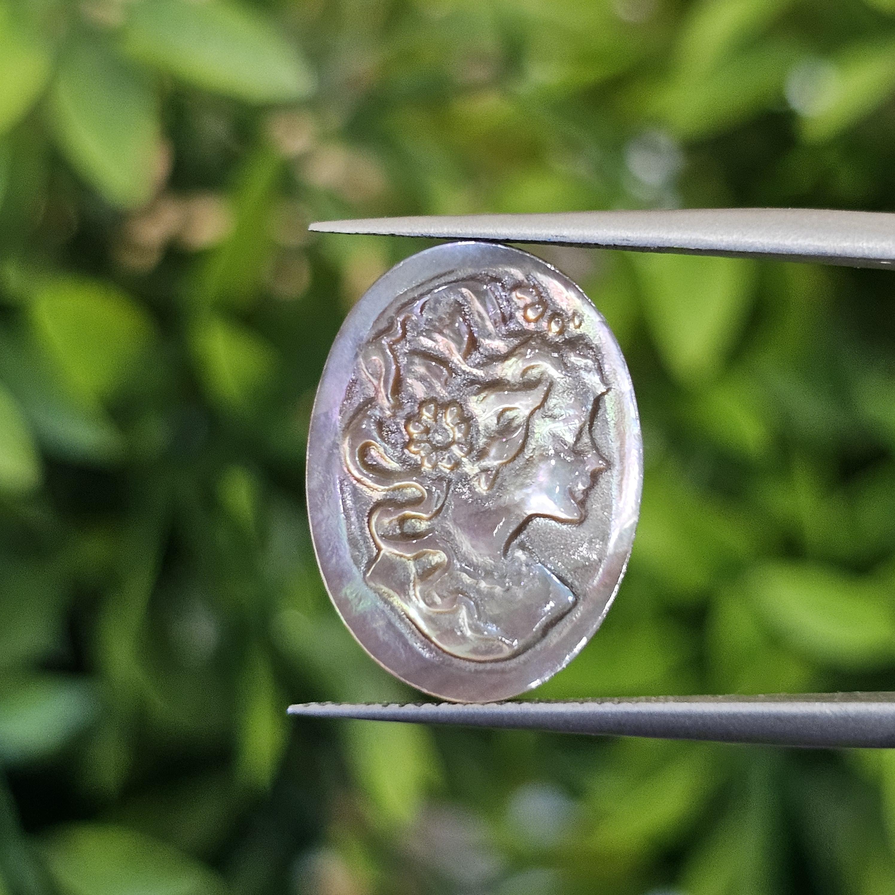 เปลือกหอยมุก แกะสลัก Pearl Shell Carved 3.61 กะรัต (Cts.)