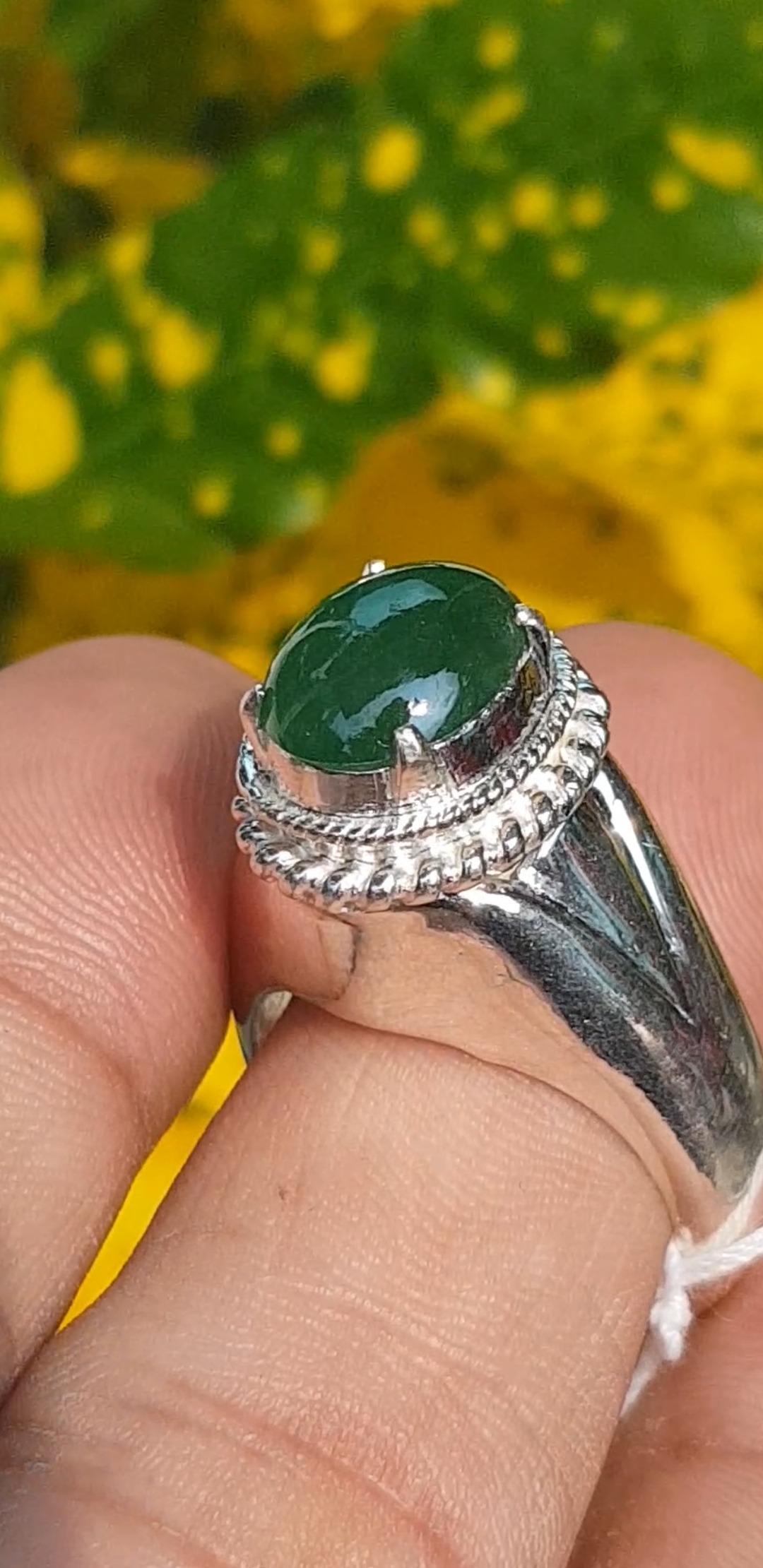 หยก พม่า แท้ Jade แหวนหยก 翡翠戒指 (Jadeite ring) 3.03 กะรัต (Cts.) (Size) 60ดิบ ไม่ผ่านการปรับปรุง (Type A) พม่า (Myanmar)