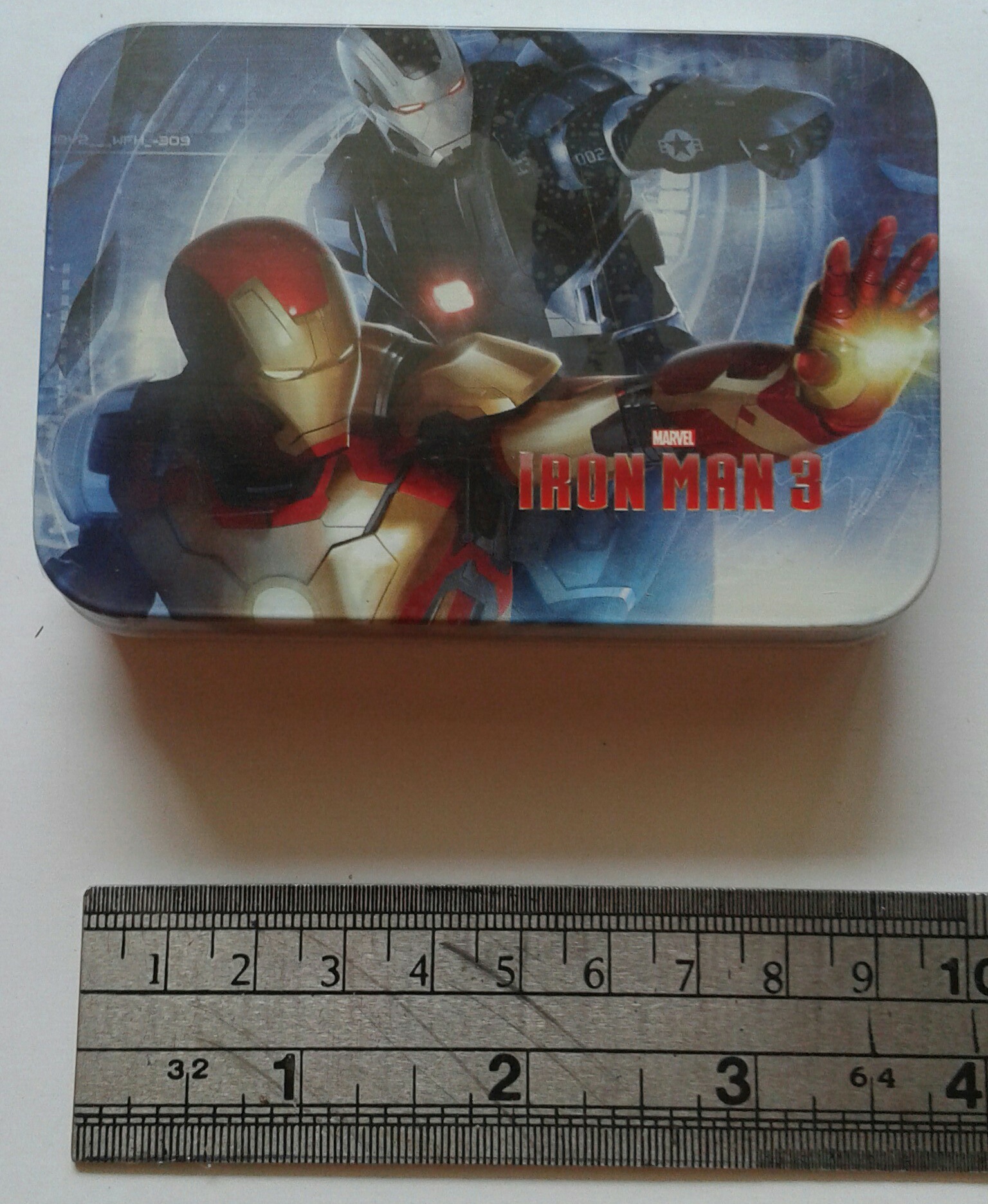 กล่องเหล็กพร้อมฝาขนาด4" สีเงิน ลาย ไออ้อนแมน3 Iron Man3