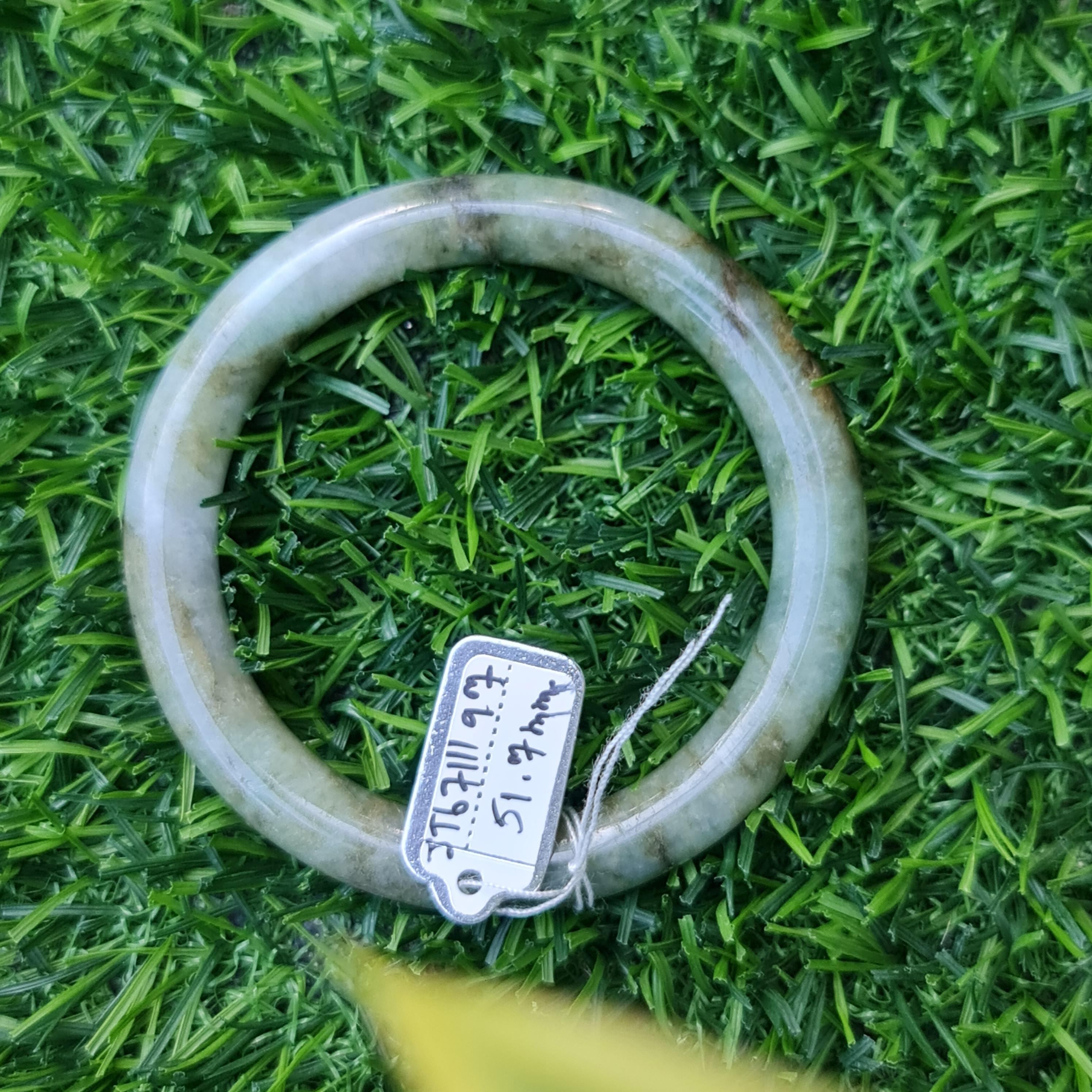 JT6711177 หยก พม่า แท้ Jade กำไลหยก 51.7 มม. (Jadeite bracelet) พม่า (Myanmar)