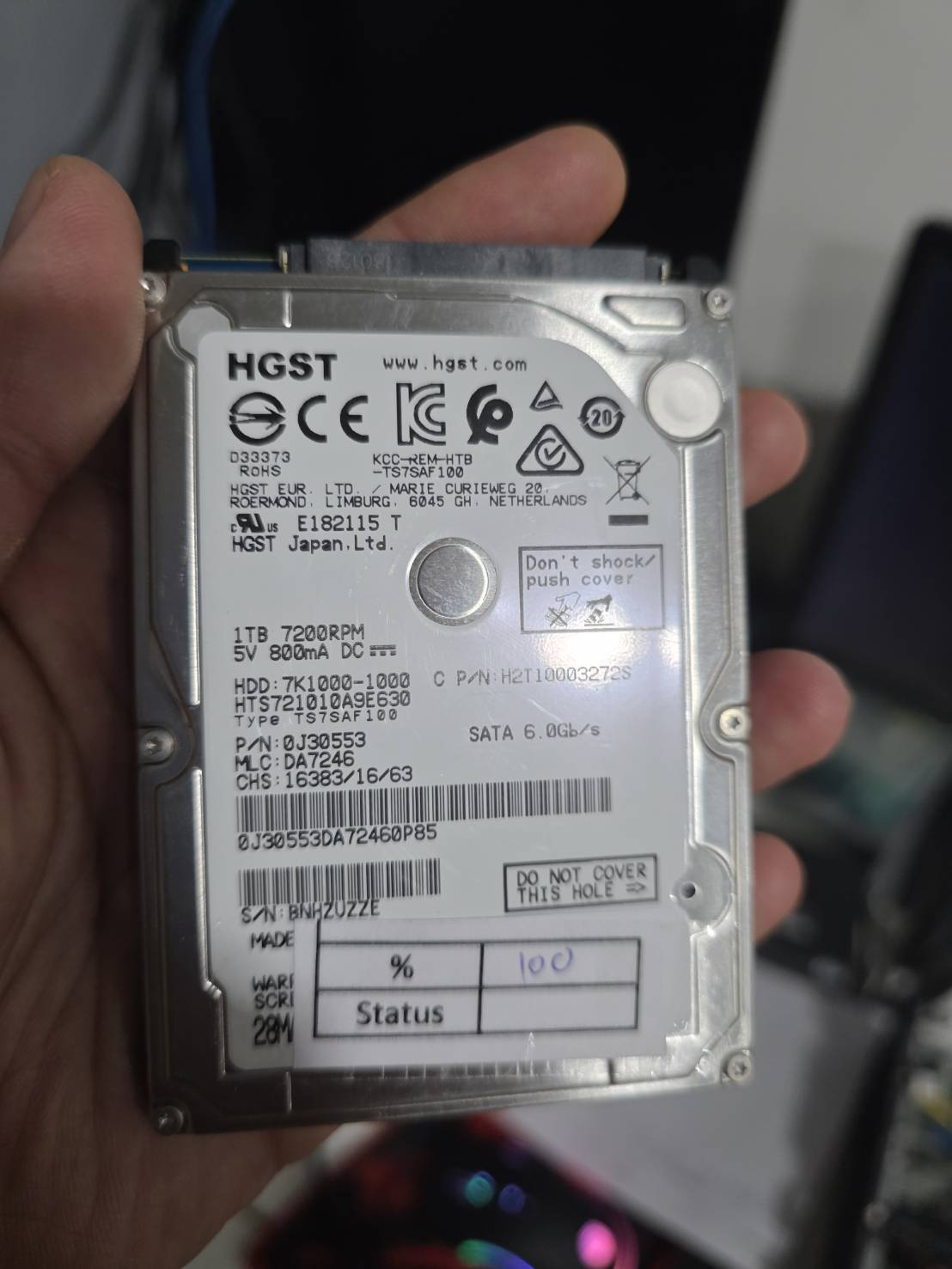 HGST 1 TB 2.5" สำหรับ Notebook มี 6 ลูกราคาลูกละ