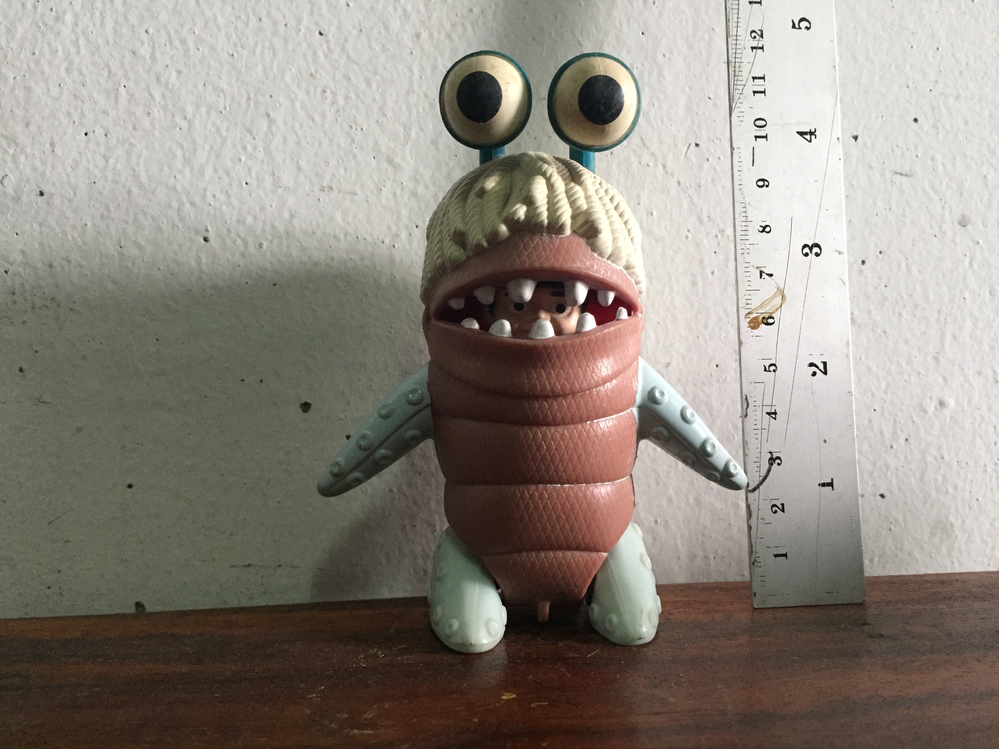 Monster Inc.มีตำหนิ โดนน้ำท่วม ผสมรุ่นใหม่