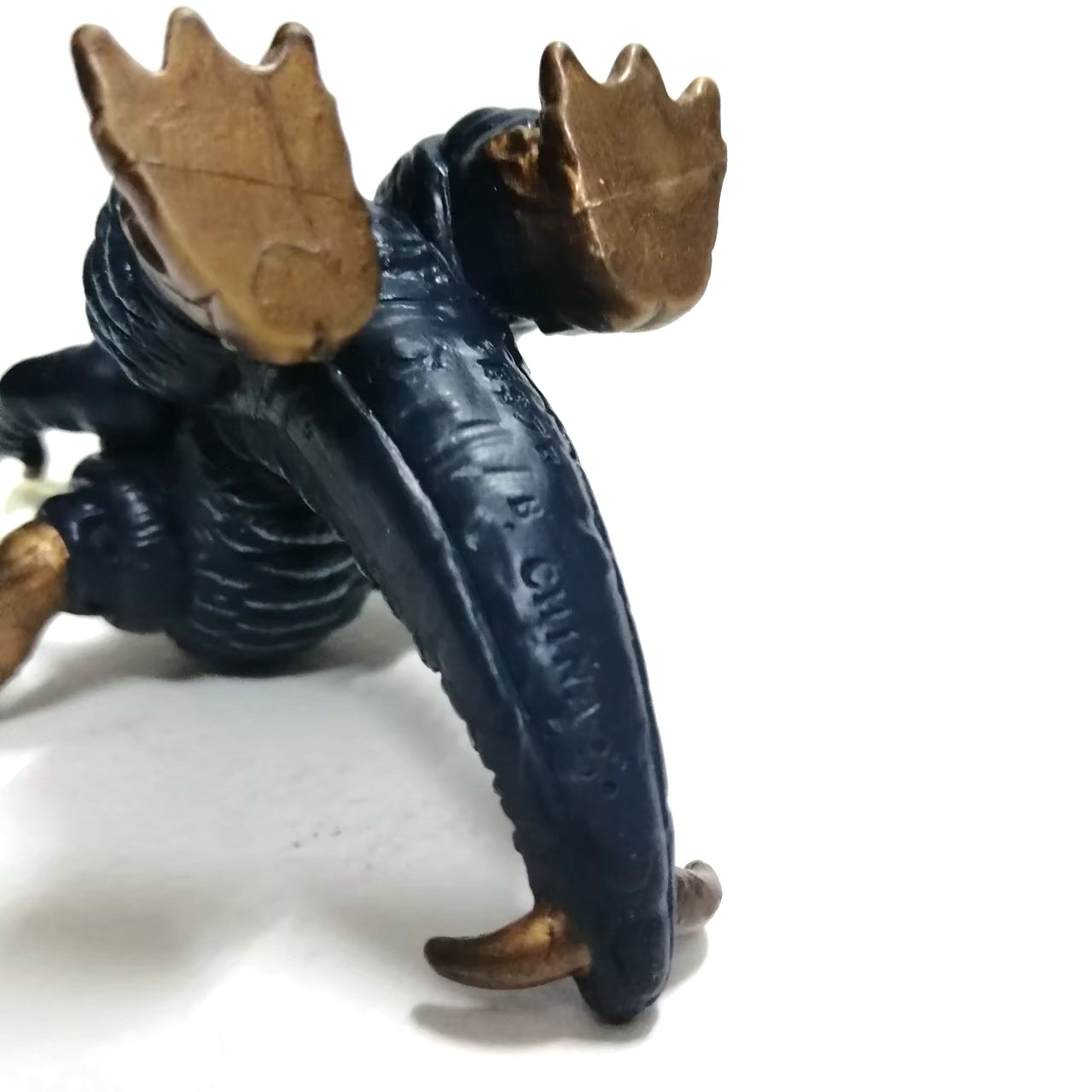 ขนาด3นิ้ว กาชาปอง โกลเด้นปอสเป้ ศัตรูของอุลตร้าแมนซีเอิร์ธ ค่อนข้างหายากไม่พบบ่อย มือสองสภาพดีมีรอยบ้าง