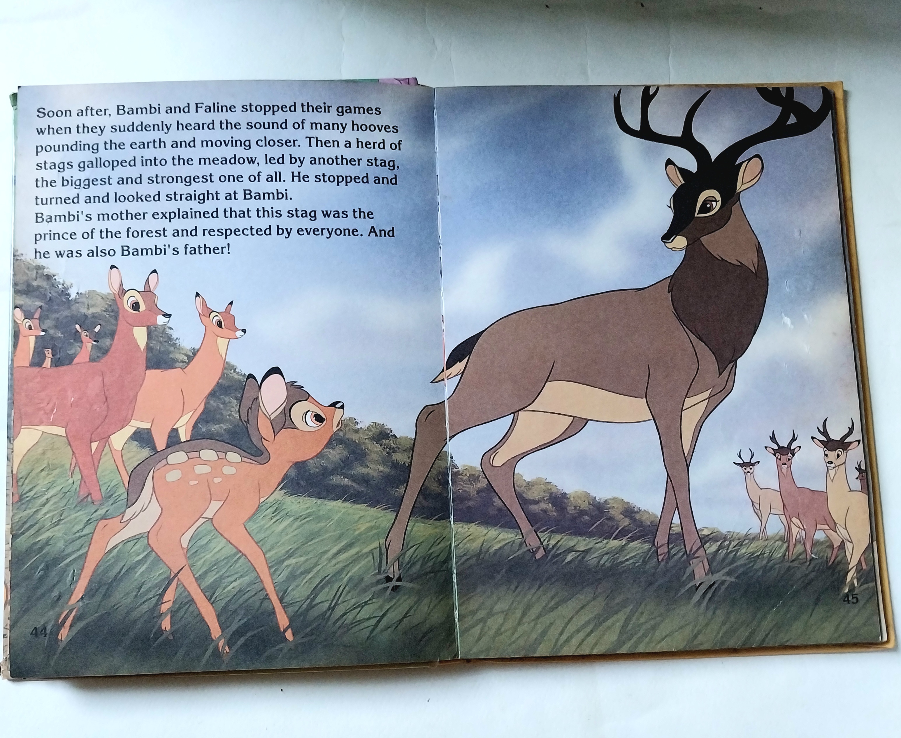 มีหลายภาพ*** มีตำหนิทั้งเล่ม โปรดดูทุกภาพ, หนังสือปกแข็งภาพสวยเรื่องราวน่ารัก** ภาษาอังกฤษ แบมบี้ Bambi จากดิสนีย์ Memorable Movie Stories