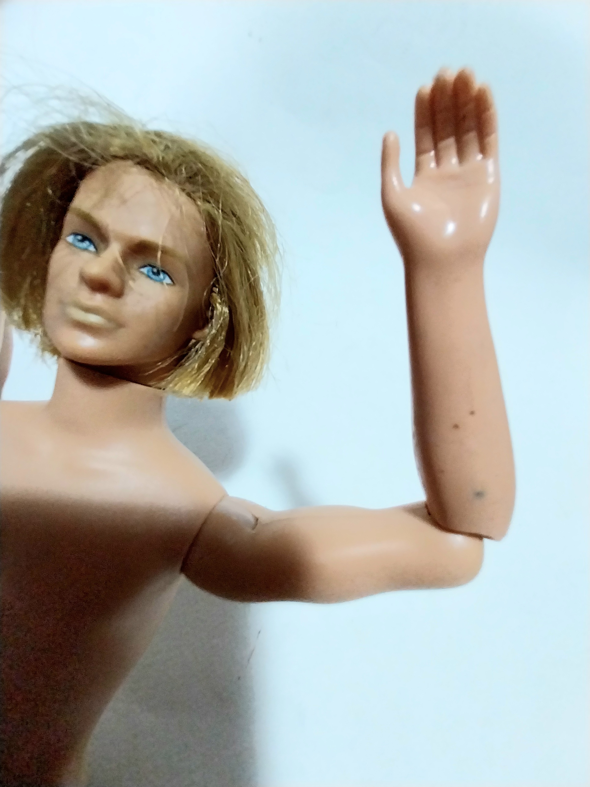 มีหลายภาพ,ไม่รวมฐาน ,ตุ๊กตาผู้ชายข้อต่อ งานจีนรุ่นเก่า แบบมีผม มีรอยบ้างตามภาพ