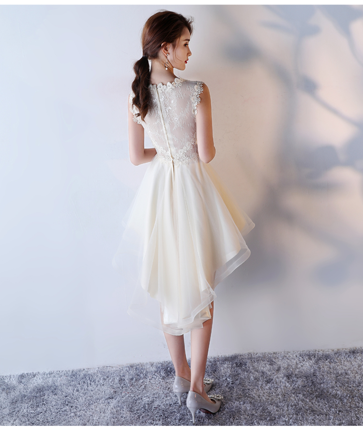 Pre-order ชุดราตรีแบบไหล่ปาด หน้าสั้นหลังยาว ผ้าลูกไม้ช่วงบน กระโปรงตาข่าย (เชือกผูกหลัง)