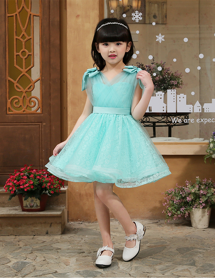 Pre-order ชุดราตรีเด็ก ชุดออกงาน ชุดกระโปรง ผ้าลูกไม้ แต่งโบว์ที่ไหล่ มีซิปหลัง