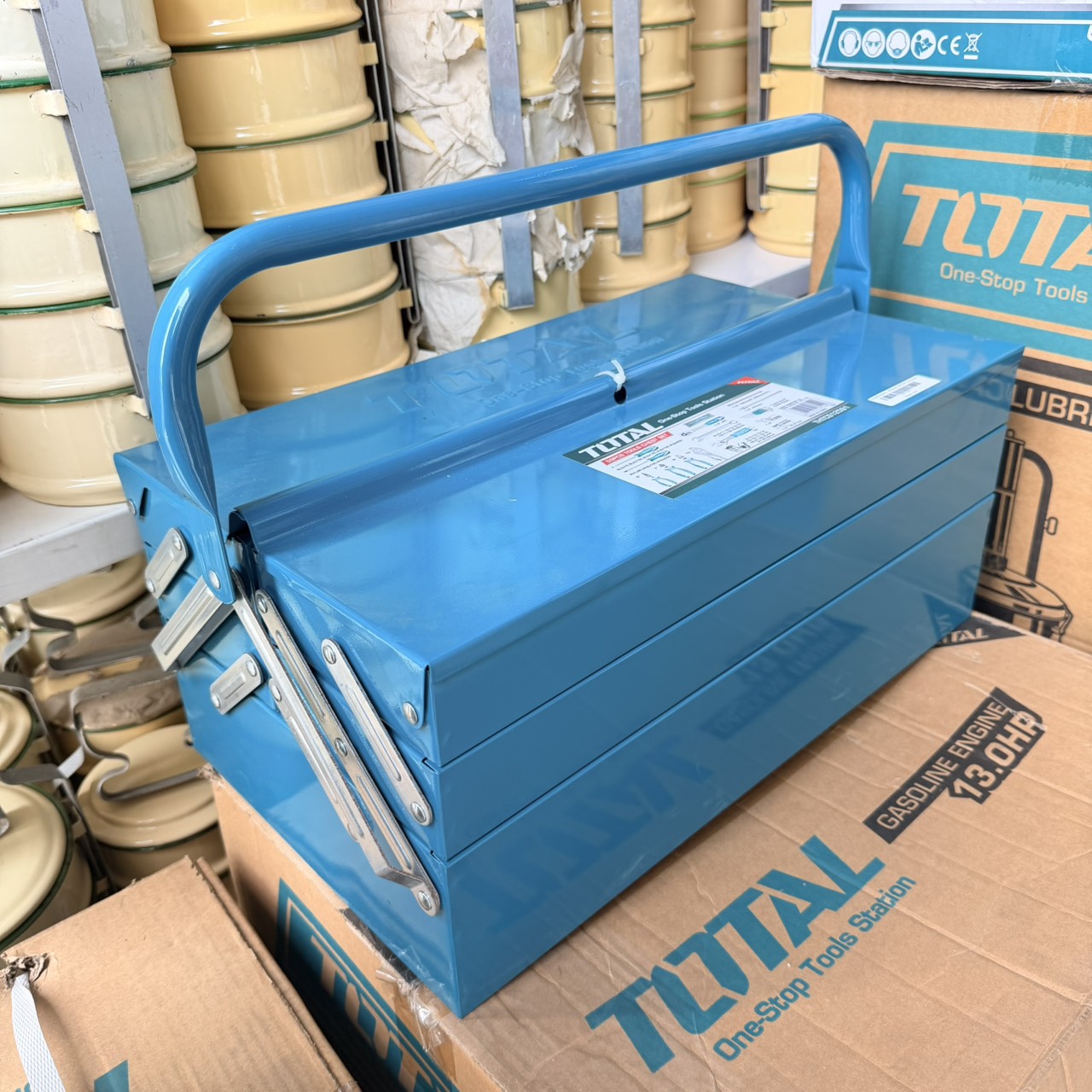 Total ชุดเครื่องมือช่าง พร้อมกล่องเครื่องมือ รุ่นงานหนัก 59 ชิ้นชุด รุ่น THTCS12591