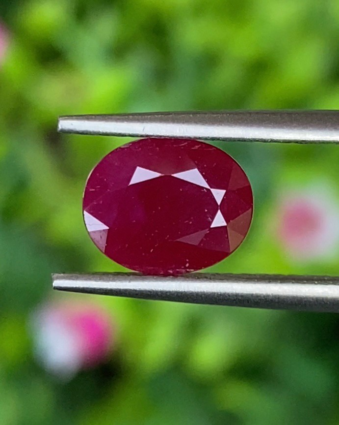 พลอย ทับทิม พม่า (Burmese Ruby Sapphire) 2.02 กะรัต พร้อมใบเซอร์ พลอยแท้ อัญมณีมงคลประจําวันเกิด เครื่องประดับพลอย