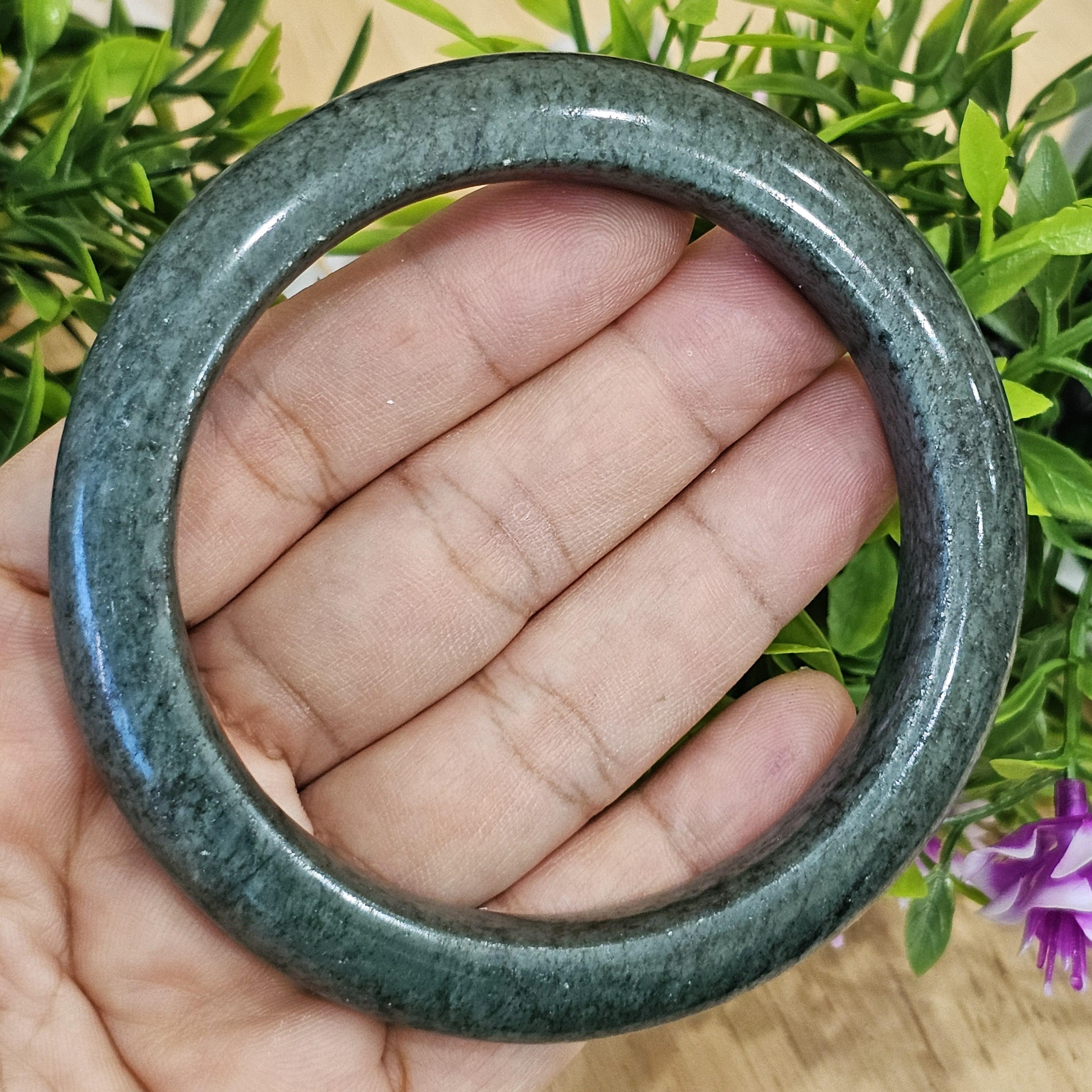 หยก พม่า แท้ Jade กำไลหยก (Jadeite bracelet) พม่า (Myanmar) 64.3 มม.