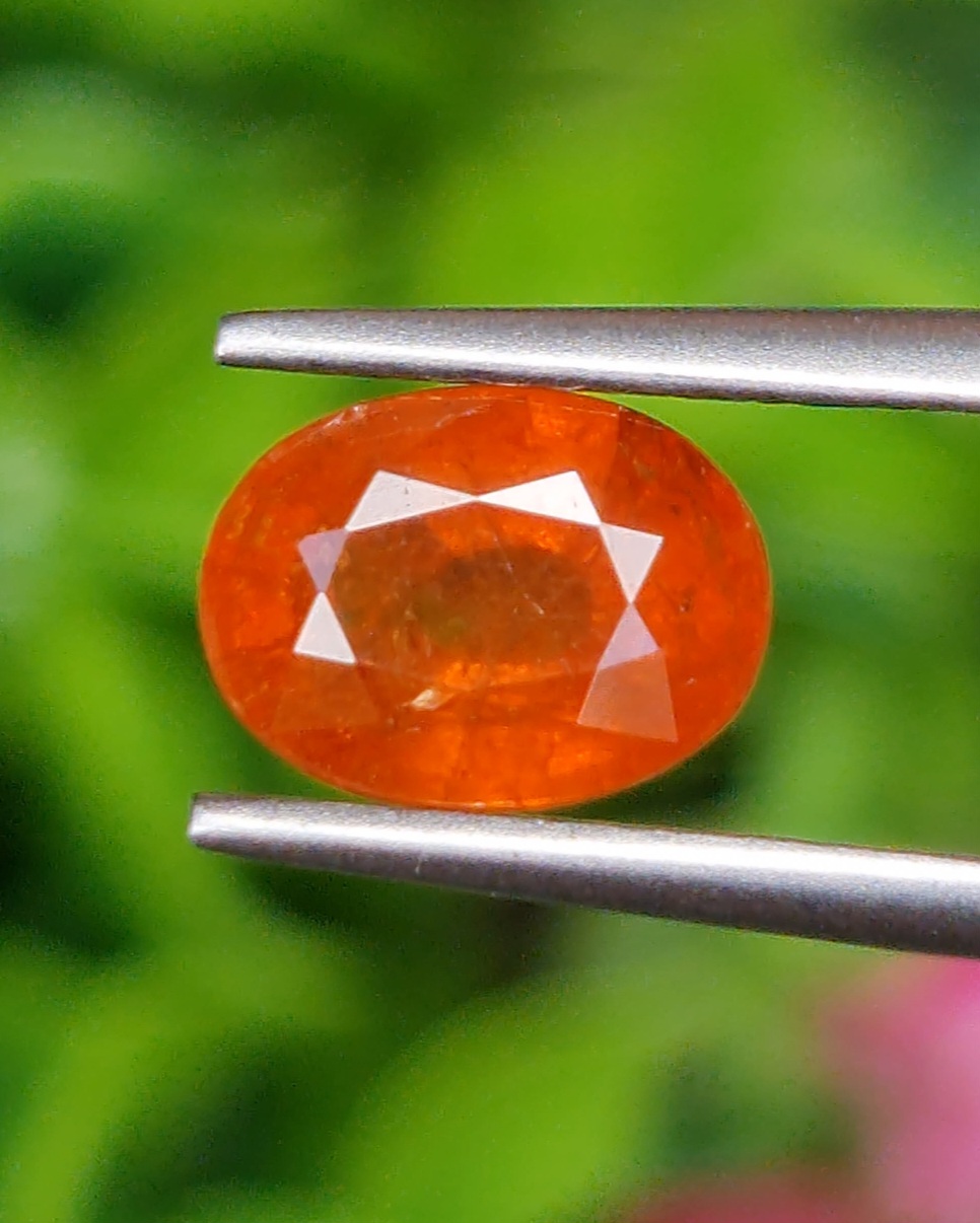 พลอย สเปสซาร์ไทต์ Spessartite Garnet 2.21 กะรัต Cts. พลอยแท้ อัญมณีมงคลประจําวันเกิด เครื่องประดับพลอย