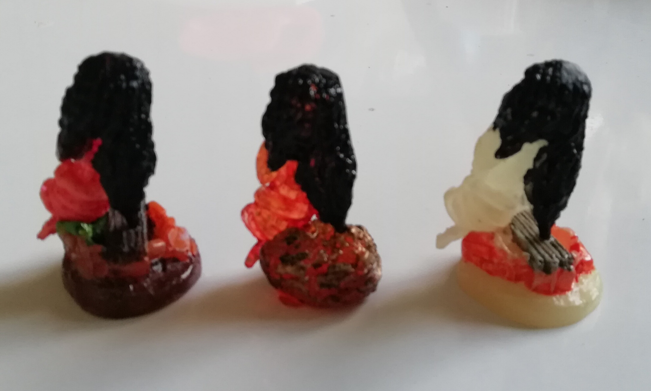 โมเดลผีกระสือ งานแฮนด์เมด 3 เซ็ท: ทำสีเต็ม, เรืองแสง, เล่นแสงไฟ Thailand handmade toy, ghost 3 versions: full colored, glow in the Dark, light through with old traditional toilet and garbage bases