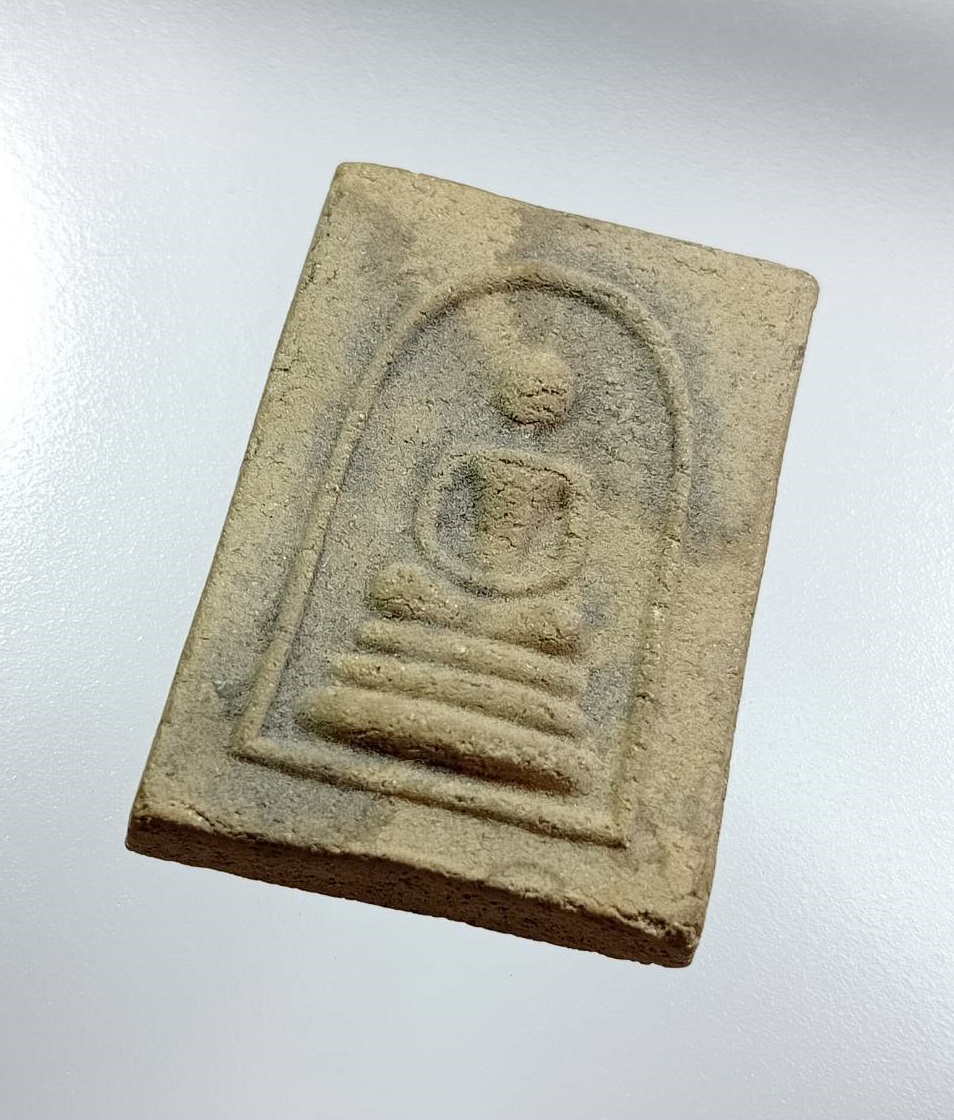 ผ3376 พระสมเด็จ เนื้อผสมแร่เหล็กไหล หลวงพ่อก๋วน วัดตะเคียนทอง จ.ระยอง