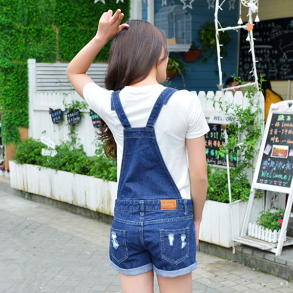 เอี้ยมยีนส์ขาสั้น แต่งปะขาดแนวเซอร์ มีกระเป๋าคู่ (12178X)