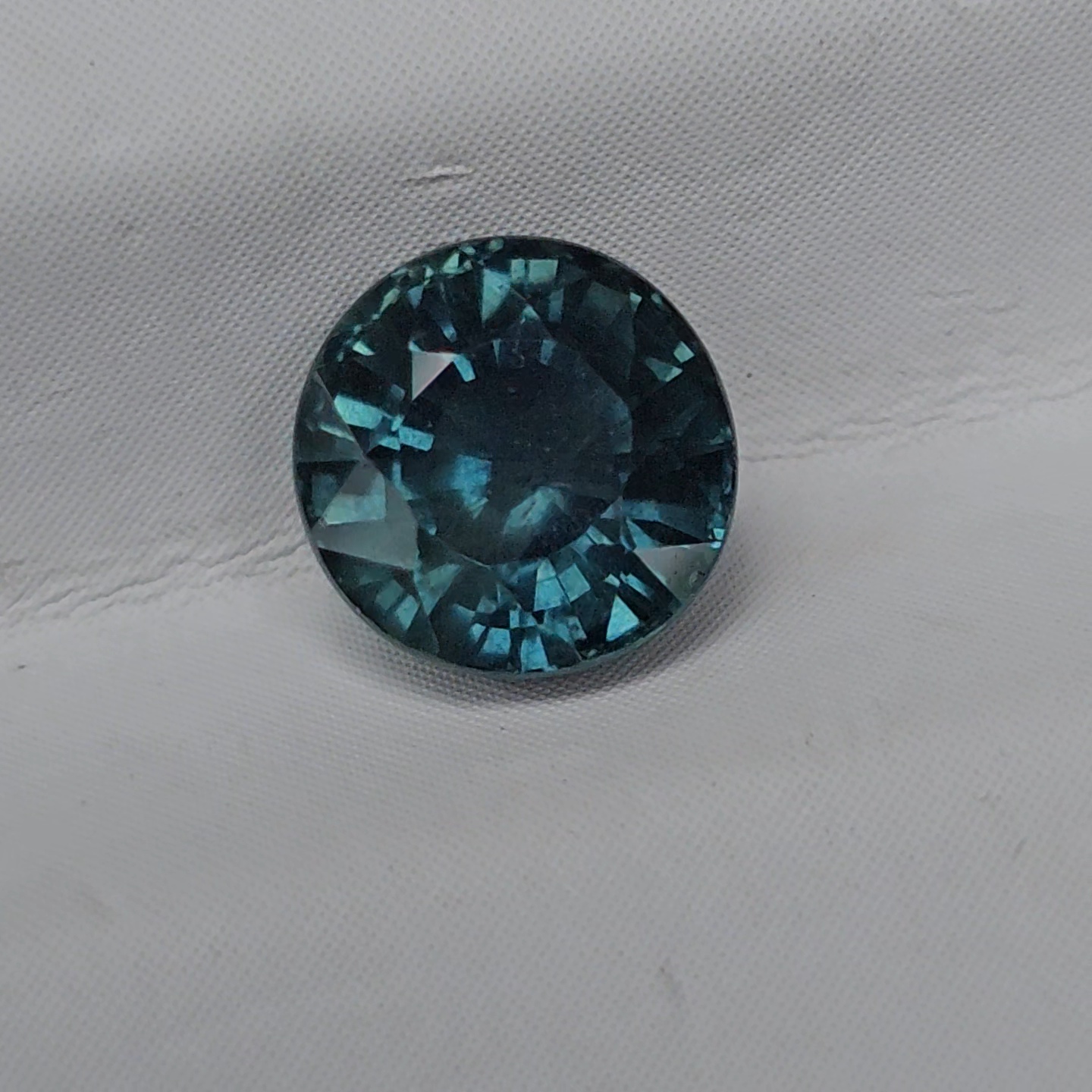 พลอย แซปไฟร์สีน้ำเงินอมเขียว Teal Sapphire 1.34 กะรัต (Cts.) พลอยแท้ อัญมณีมงคลประจําวันเกิด เครื่องประดับพลอย