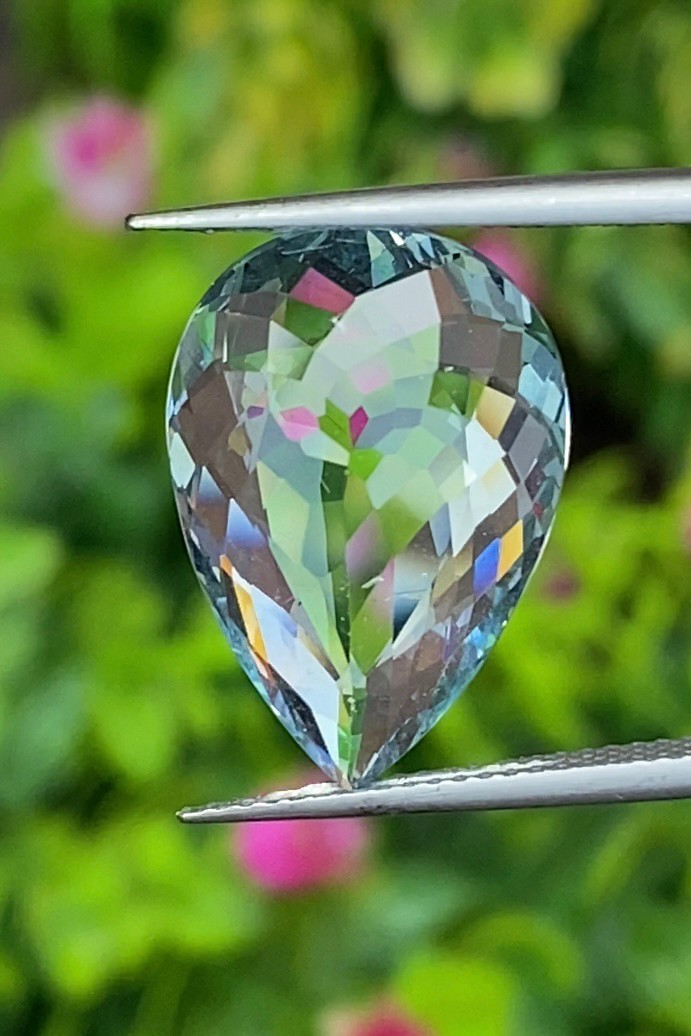 พลอย อความารีน Aquamarine 7.17 กะรัต (Cts.) พลอยแท้ อัญมณีมงคลประจําวันเกิด เครื่องประดับพลอย