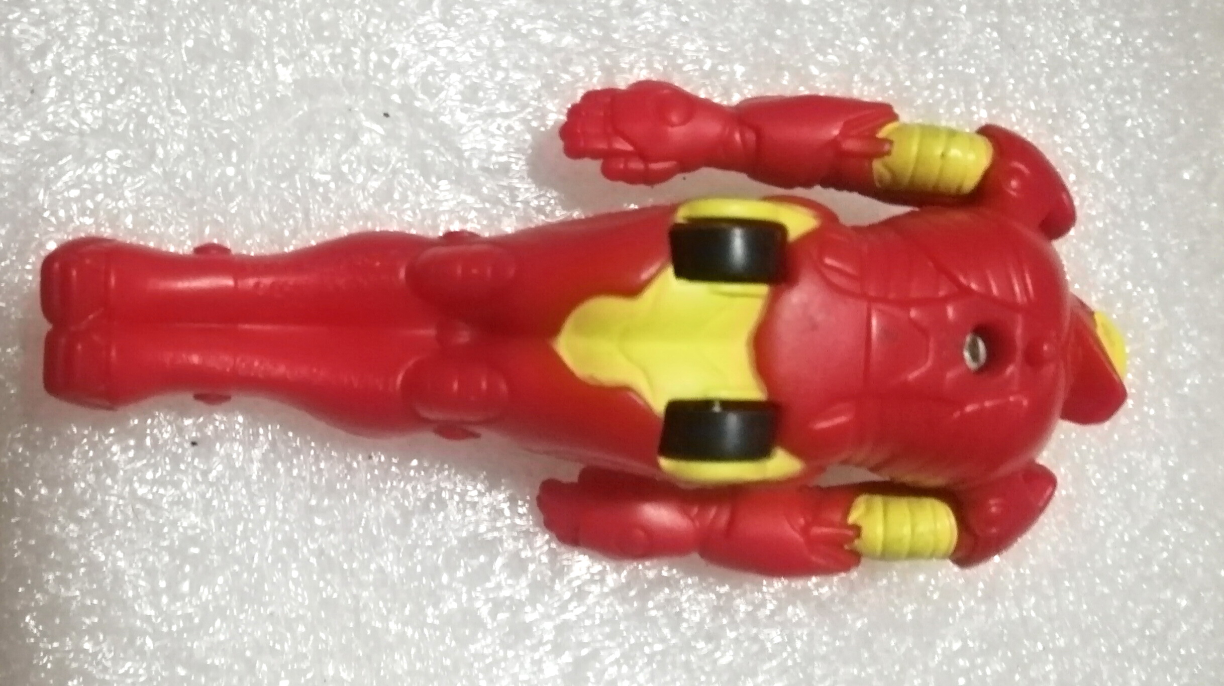 โมเดล ไออ้อนแมนท่าเหาะ pull back **มีตำหนิ โปรดตรวจสอบทุกภาพ, Pull back model "Iron Man"