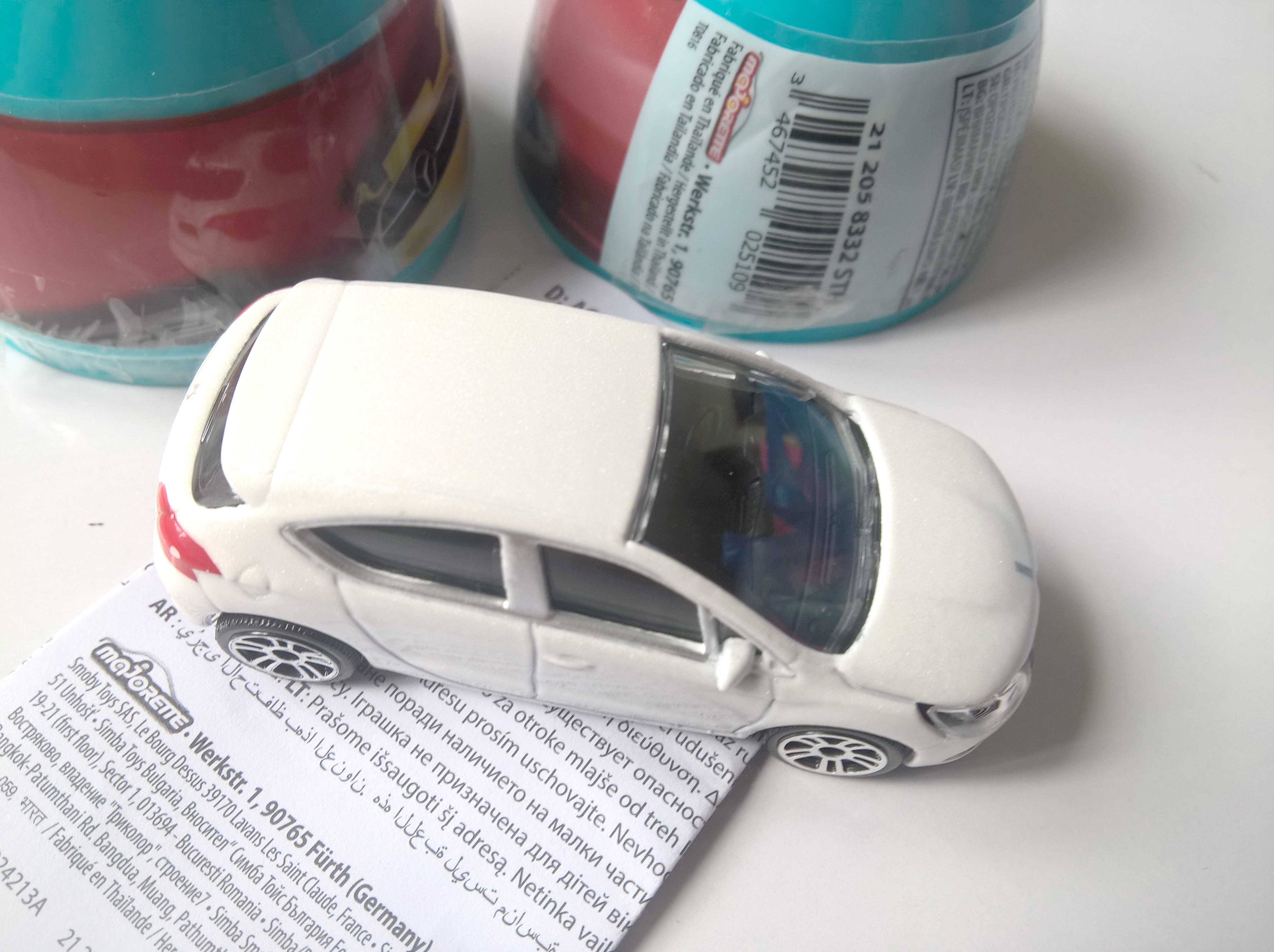 รถเหล็กMajorette สีขาว ในแคปซูล