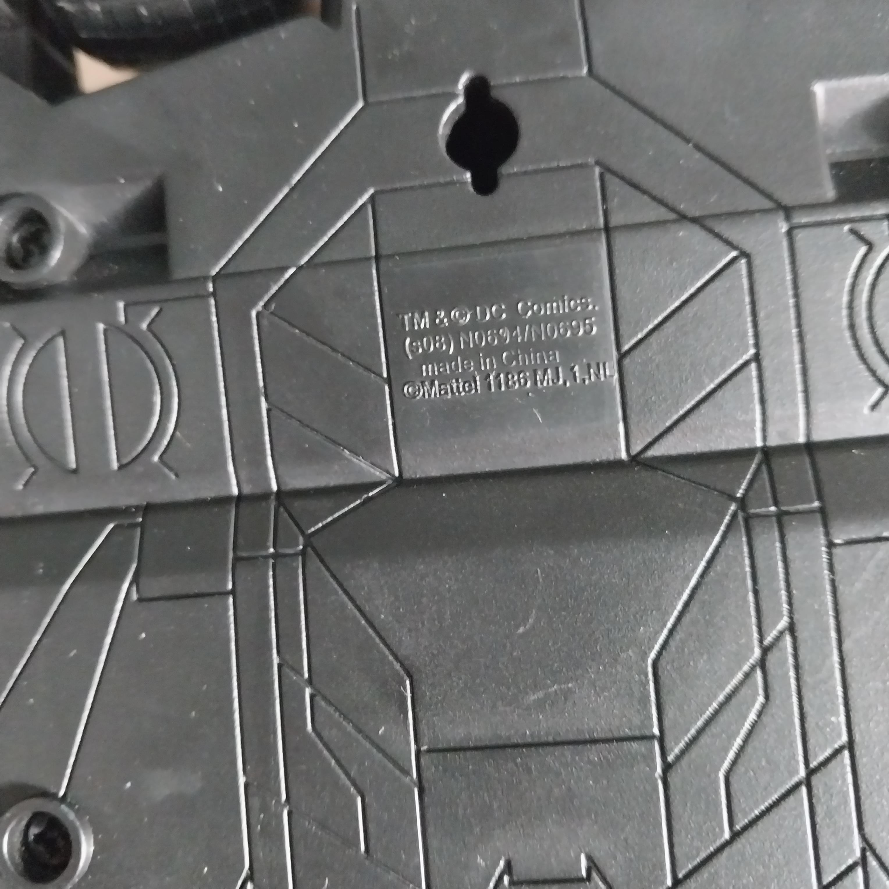 มีหลายภาพ #รถแบทแมน #Batmobile Tumbler จากภาพยนตร์เรื่อง The Dark Knight Rises ซึ่งผลิตโดย Mattel ในปี 2008