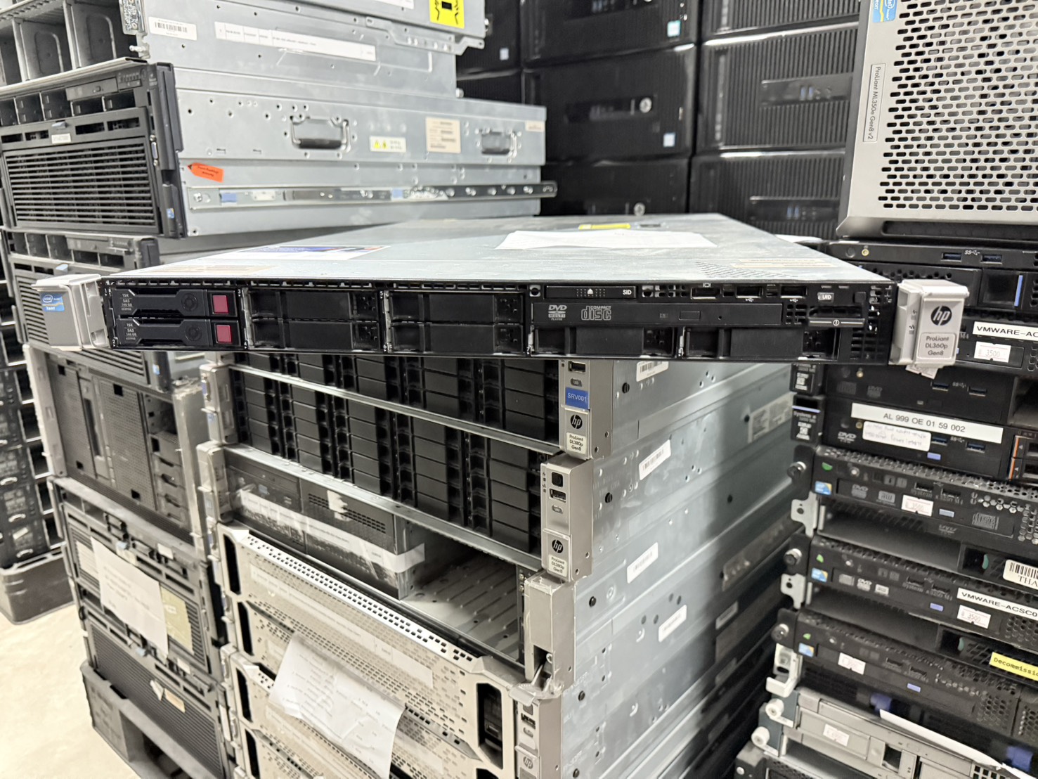 Server HP DL360p Gen8(E5-2609/8GB*3/HDD 146GB*2)+Raid P420i+Power460w*2