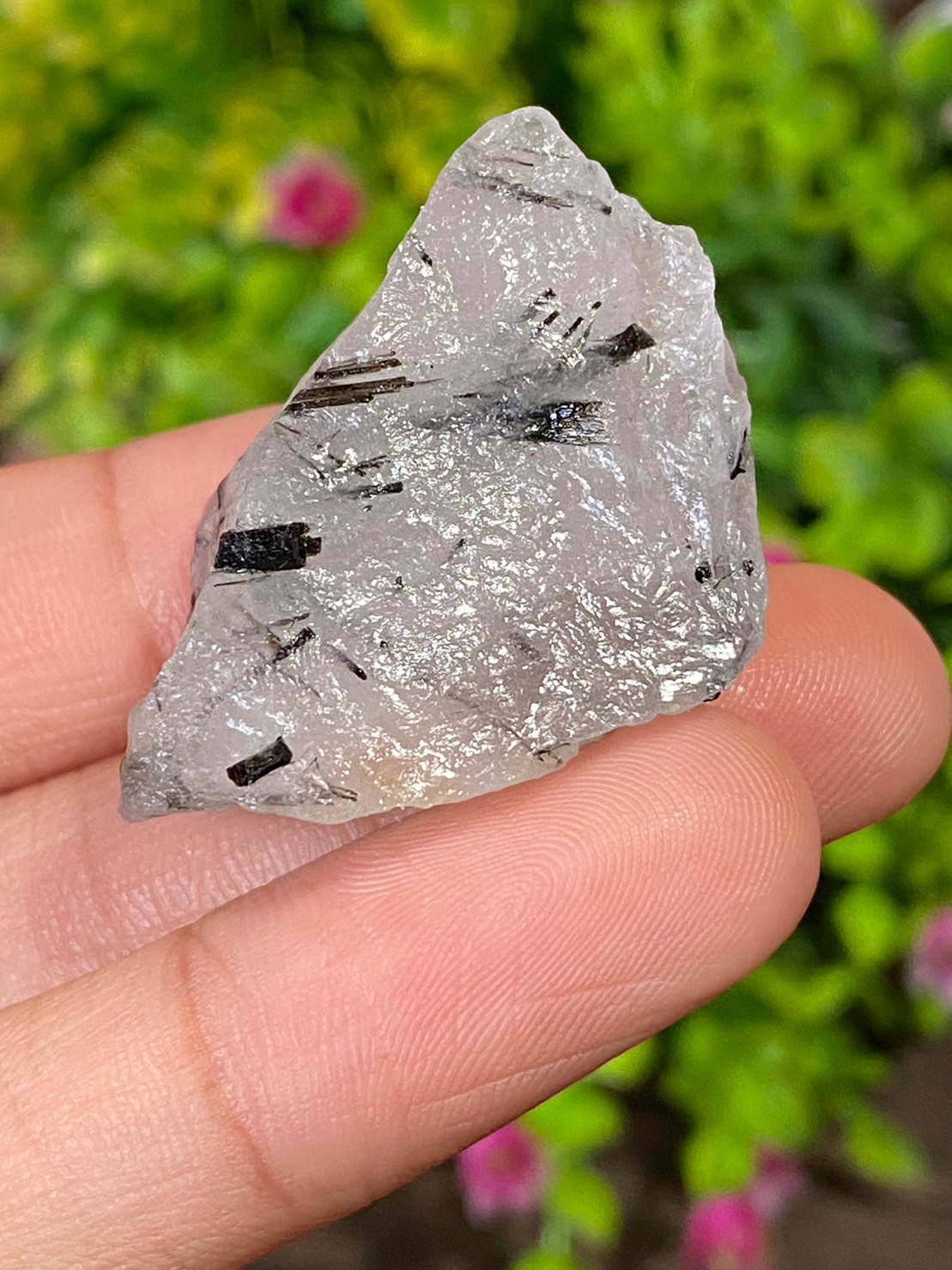ก้อน ไหมดำ ควอตซ์ แก้วขนเหล็ก Black Rutilated Quartz Rough 76.40 กะรัต Cts. พลอยแท้ อัญมณีมงคลประจําวันเกิด เครื่องประดับพลอย