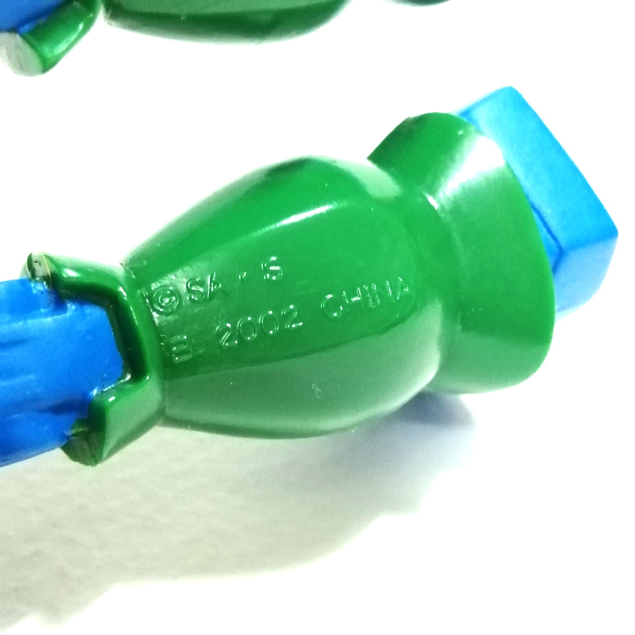 หุ่นยางตัน 4.5 นิ้ว แซกเก่า(old zaku) จาก กันดั้ม รุ่นเก่าน้ำเงินเขียวของฝ่ายซีออน เก่าเก็บ มีรอยบ้าง ไม่มีปั๊ม