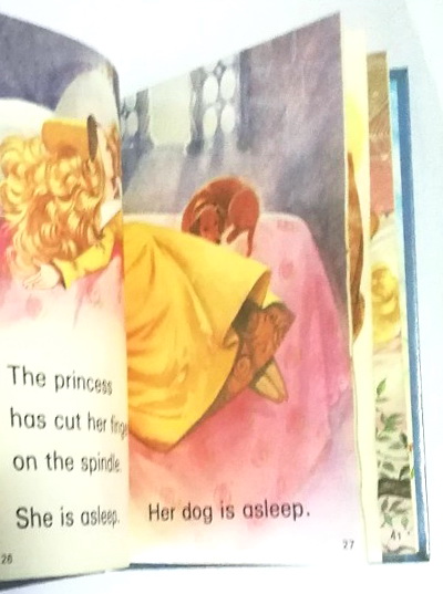 หนังสือนิยายภาพ ฉบับภาษาอังกฤษ "Read It Yourself, Sleeping Beauty" retold by Alison Ainsworth, Illustrated by Angus McBride ,Ladybird Books ***หนังสือมีตำหนิ ตามภาพ