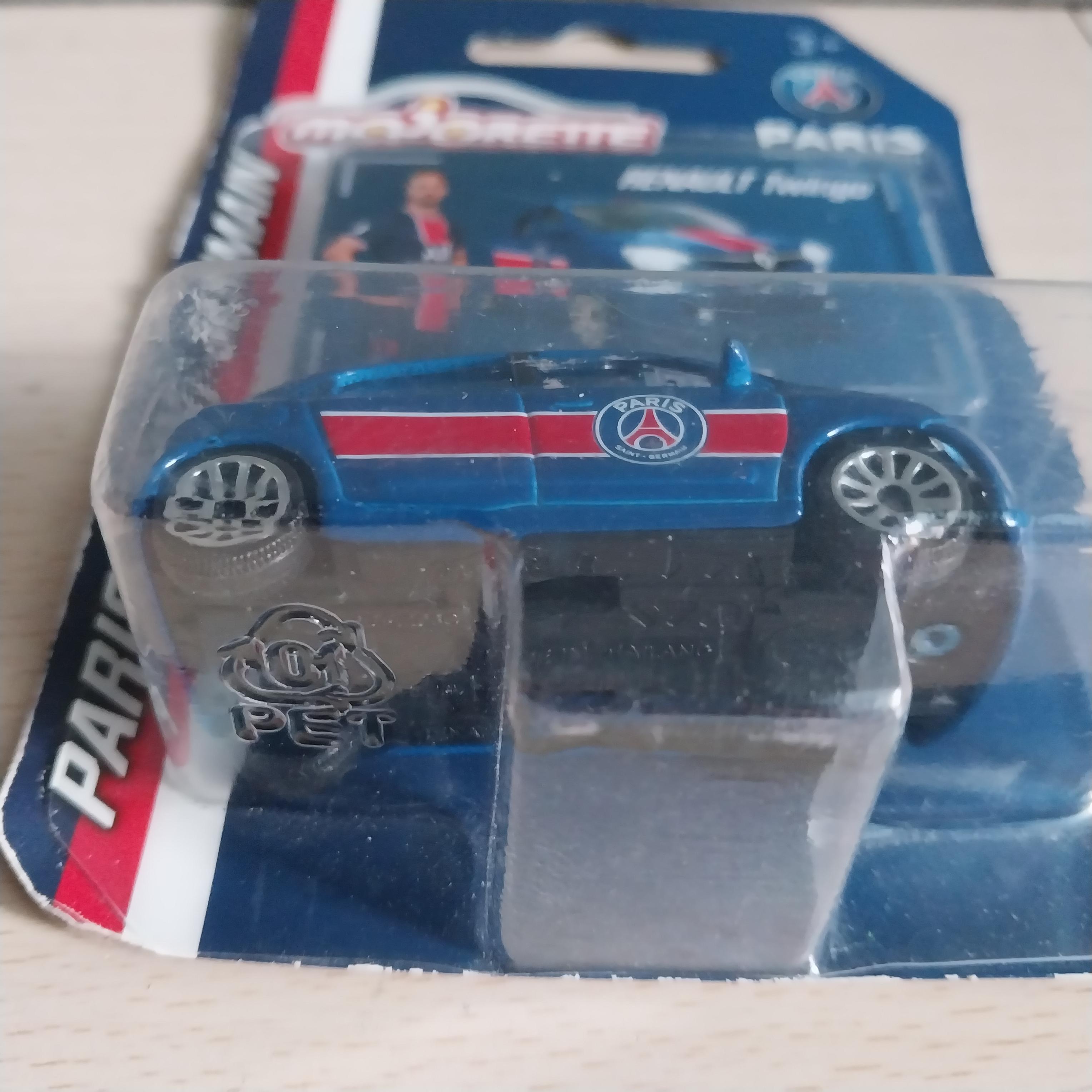 **แพ็คมีรอยบ้างตามภาพ , มีหลายภาพ รถเหล็กมาจอเร็ต Paris Saint- German รถ Renault Twinklo ,Plabo Sarabia หมายเลข 16 บนหลังคารถ