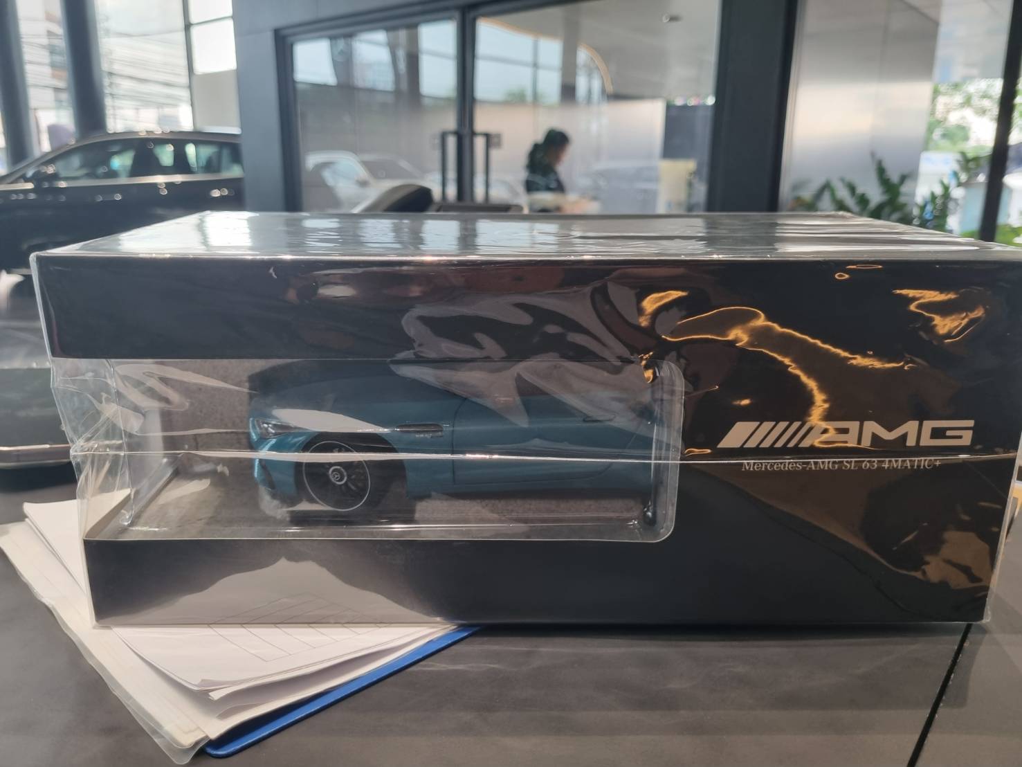 โมเดลรถ Mercedes-amg sl 63 4matic+ 1:18