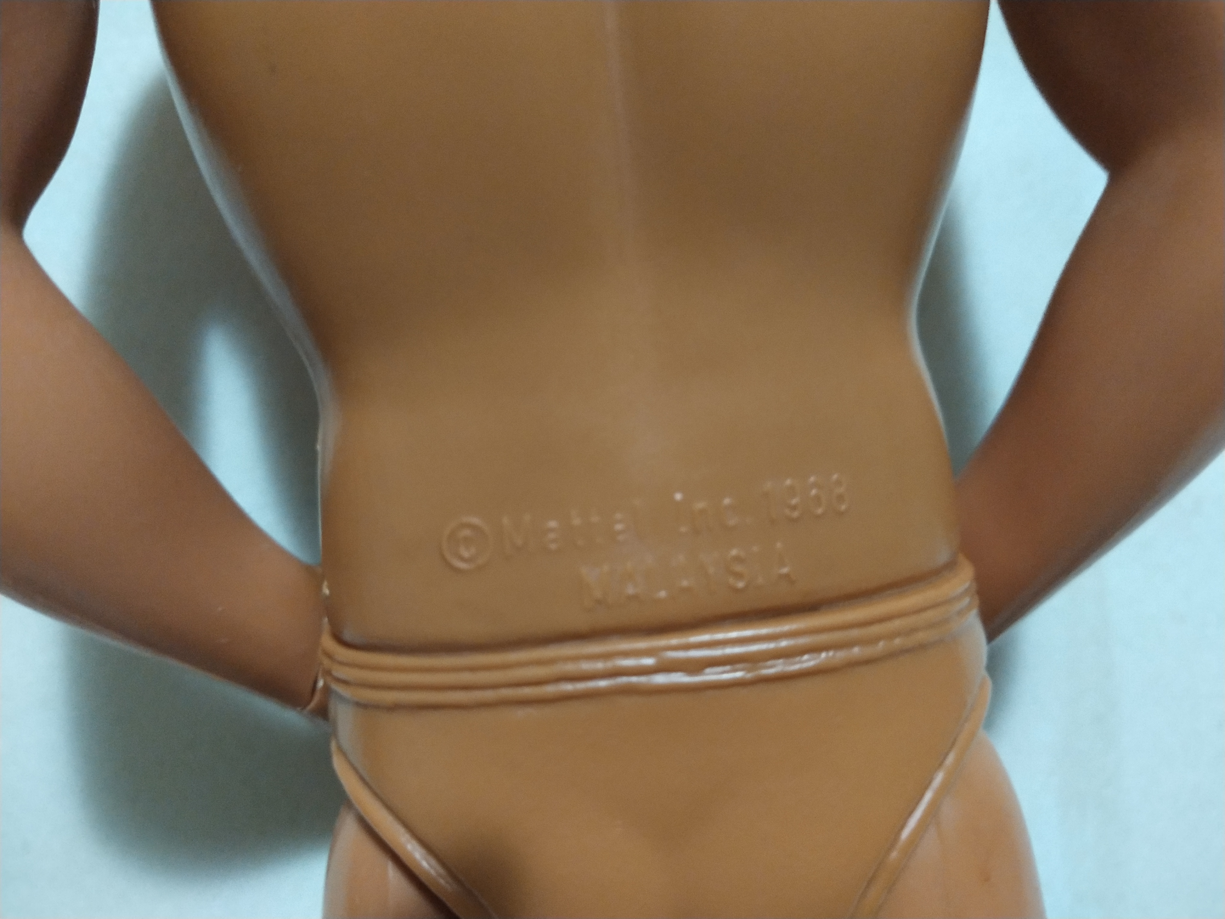 มือ2 มือมีตำหนิ ด้านซ้ายต่อด้วยกาว โปรดดูทุกภาพ,ตุ๊กตาบาร์บี้ผู้ชาย งานเก่า เคน เป็นเพื่อนเจ้าบ่าว รายละเอียดด้านล่างค่ะ