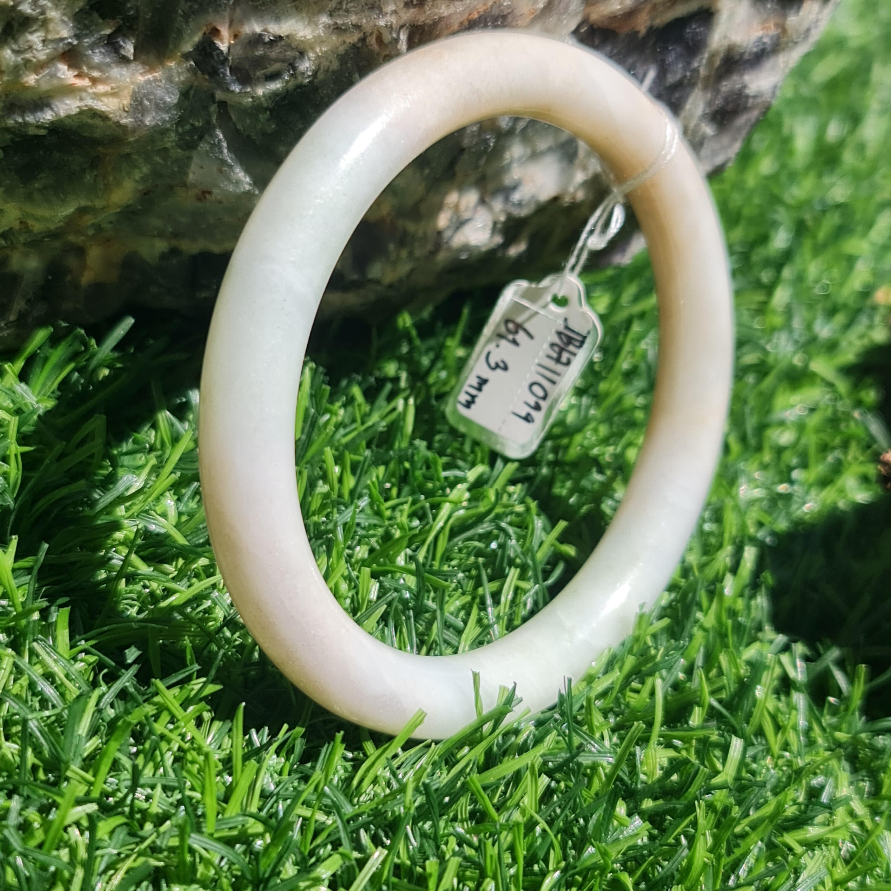 JB6711099 หยก พม่า แท้ Jade กำไลหยก 61.3 มม. (Jadeite bracelet) พม่า (Myanmar)