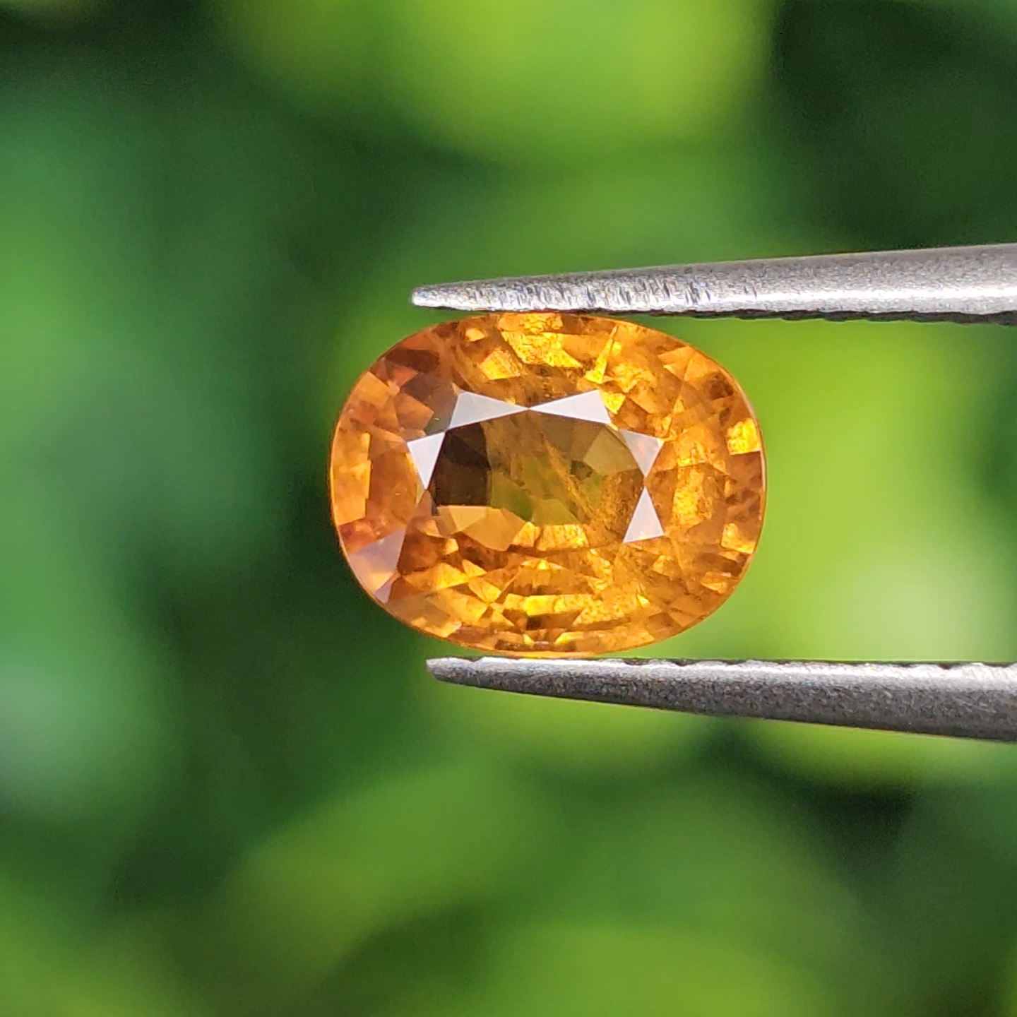 พลอย บุษราคัม yellow sapphire 0.91 กะรัต (Cts.) พลอยแท้ อัญมณีมงคลประจําวันเกิด เครื่องประดับพลอย