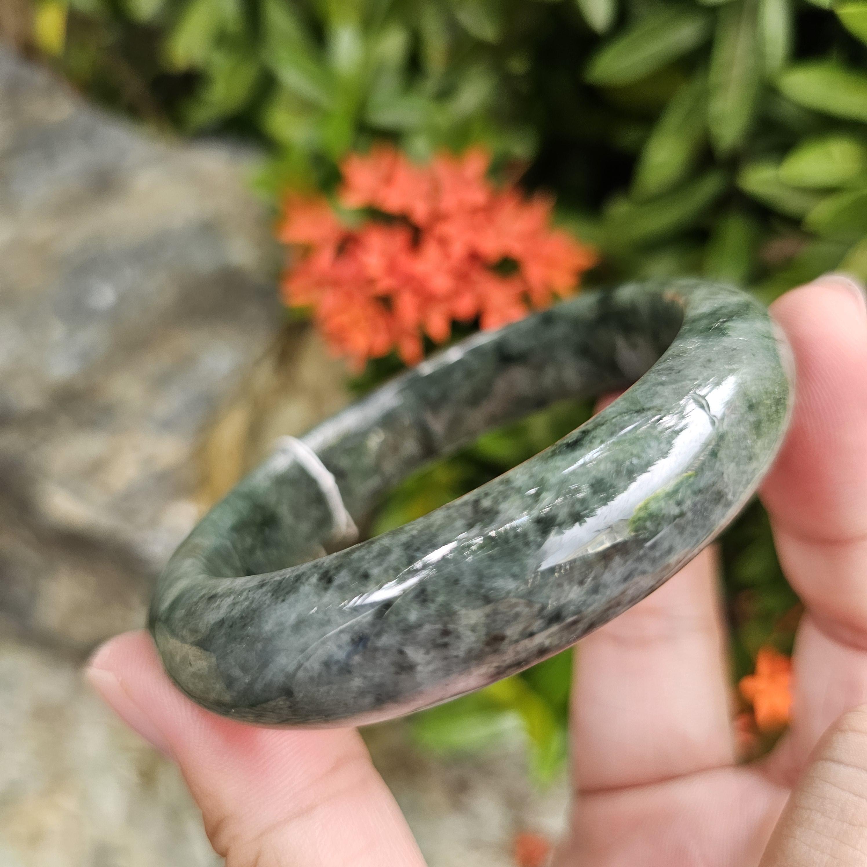 JB6804005 หยก พม่า แท้ Jade กำไลหยก 63.0 มม. (Jadeite bracelet) พม่า (Myanmar)