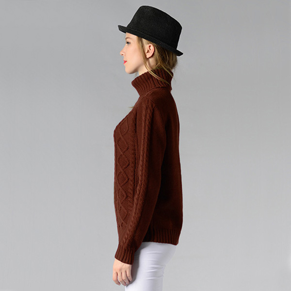 เสื้อสเวตเตอร์คอพับ ไหมพรมหนานุ่มถักลายนูน (12279B)