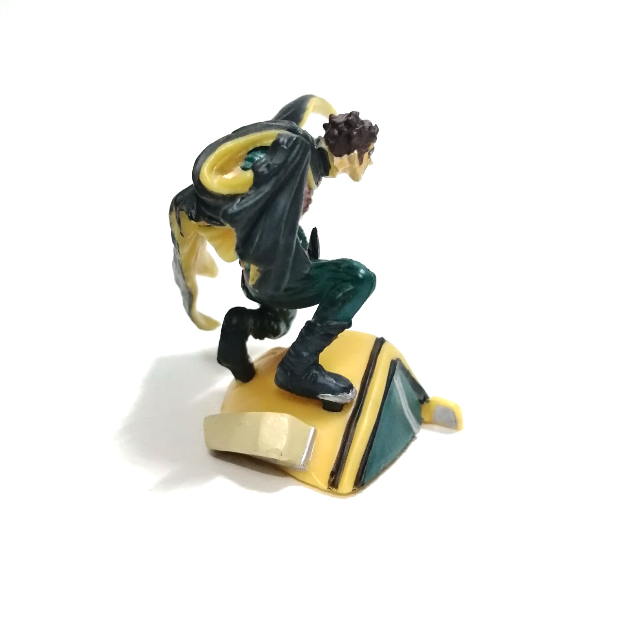 ฟิกเกอร์DCยางตัน4 นิ้ว โรบิน จาก BAT MAN COMIC สภาพดีมีรอยบ้าง